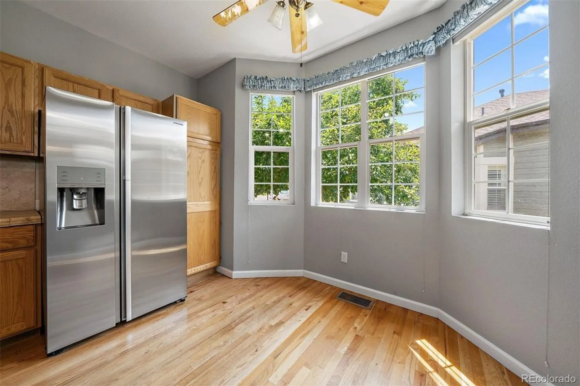 Property Slideshow image 10 of 28 | 2788 w greens dr, Littleton, CO, 80123