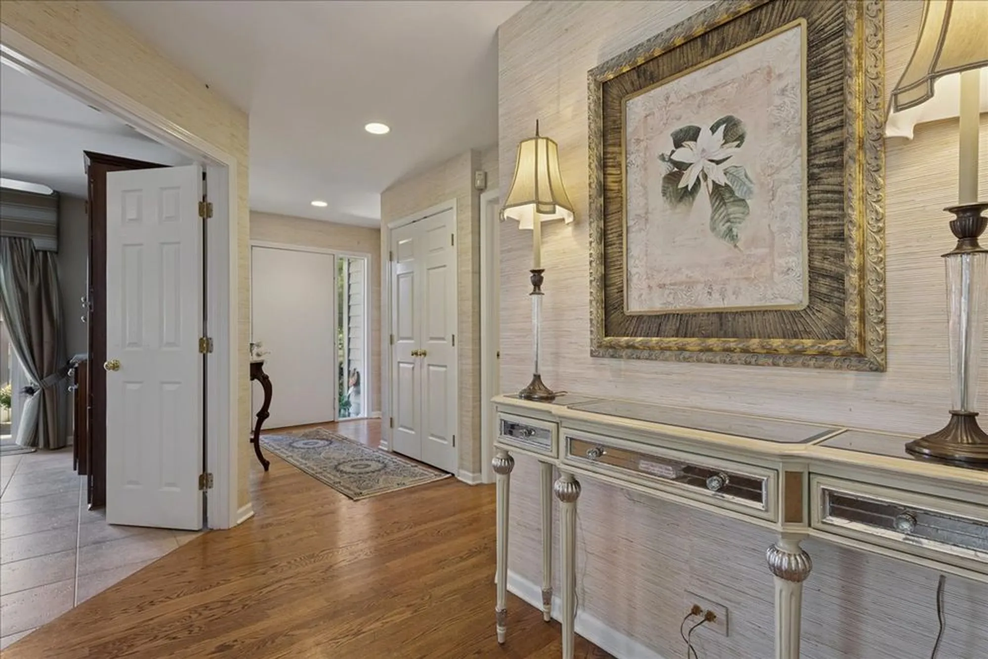 Property Slideshow image 7 of 55 | 868 longmeadow ct, Lake Barrington, IL, 60010