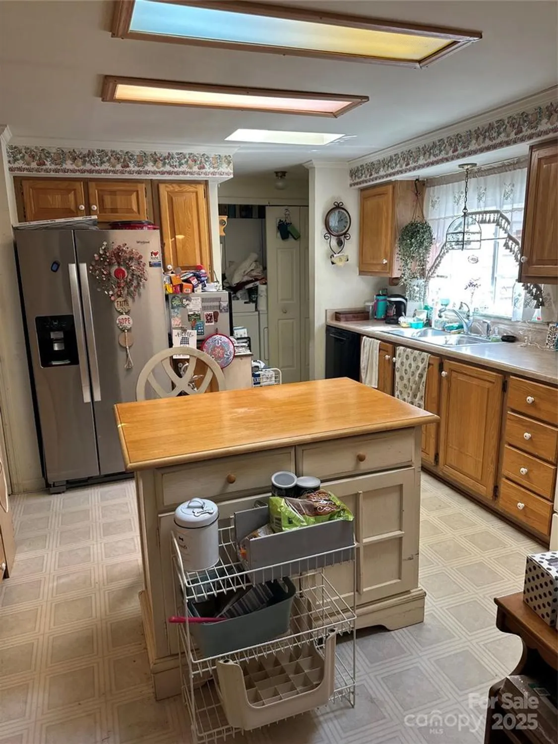 Property Slideshow image 9 of 28 | 308 riverwind dr, Hendersonville, NC, 28739