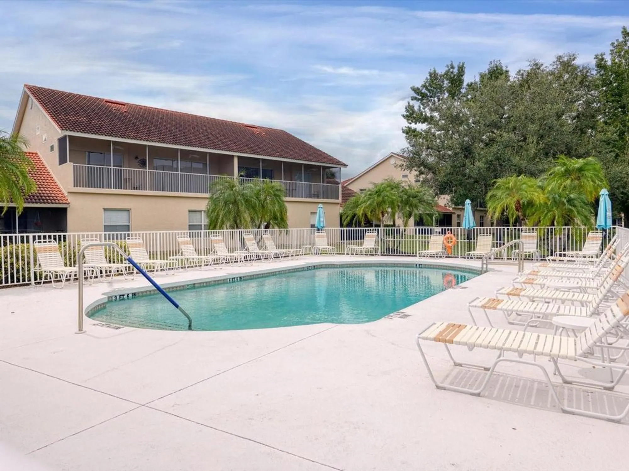 Property Slideshow image 32 of 53 | 7273 cedar hollow cir # 102, Bradenton, FL, 34203