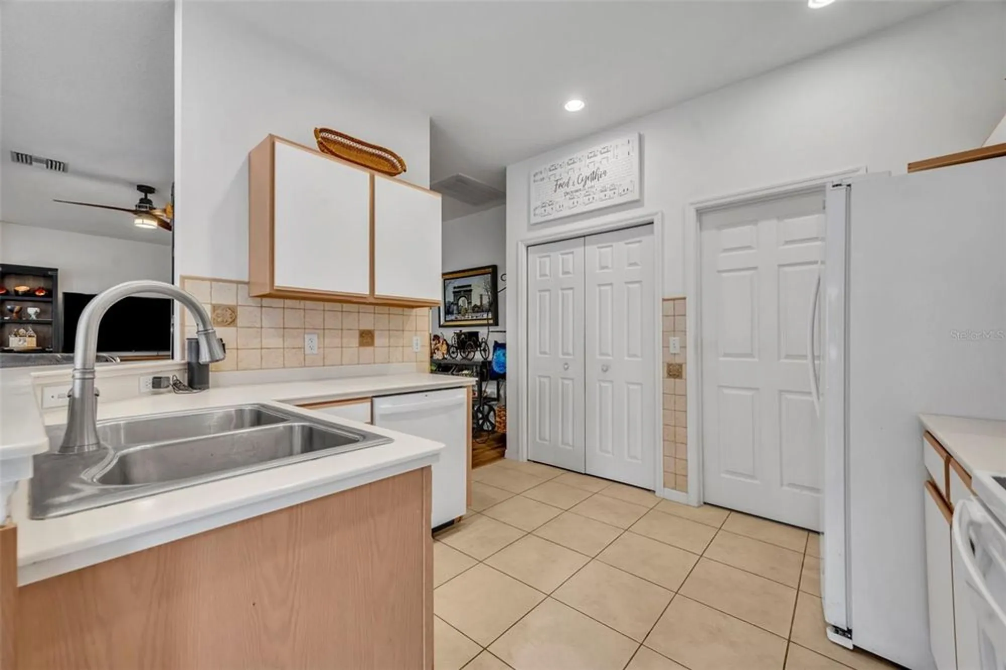 Property Slideshow image 10 of 51 | 4115 aberdeen ln, Lake Wales, FL, 33859