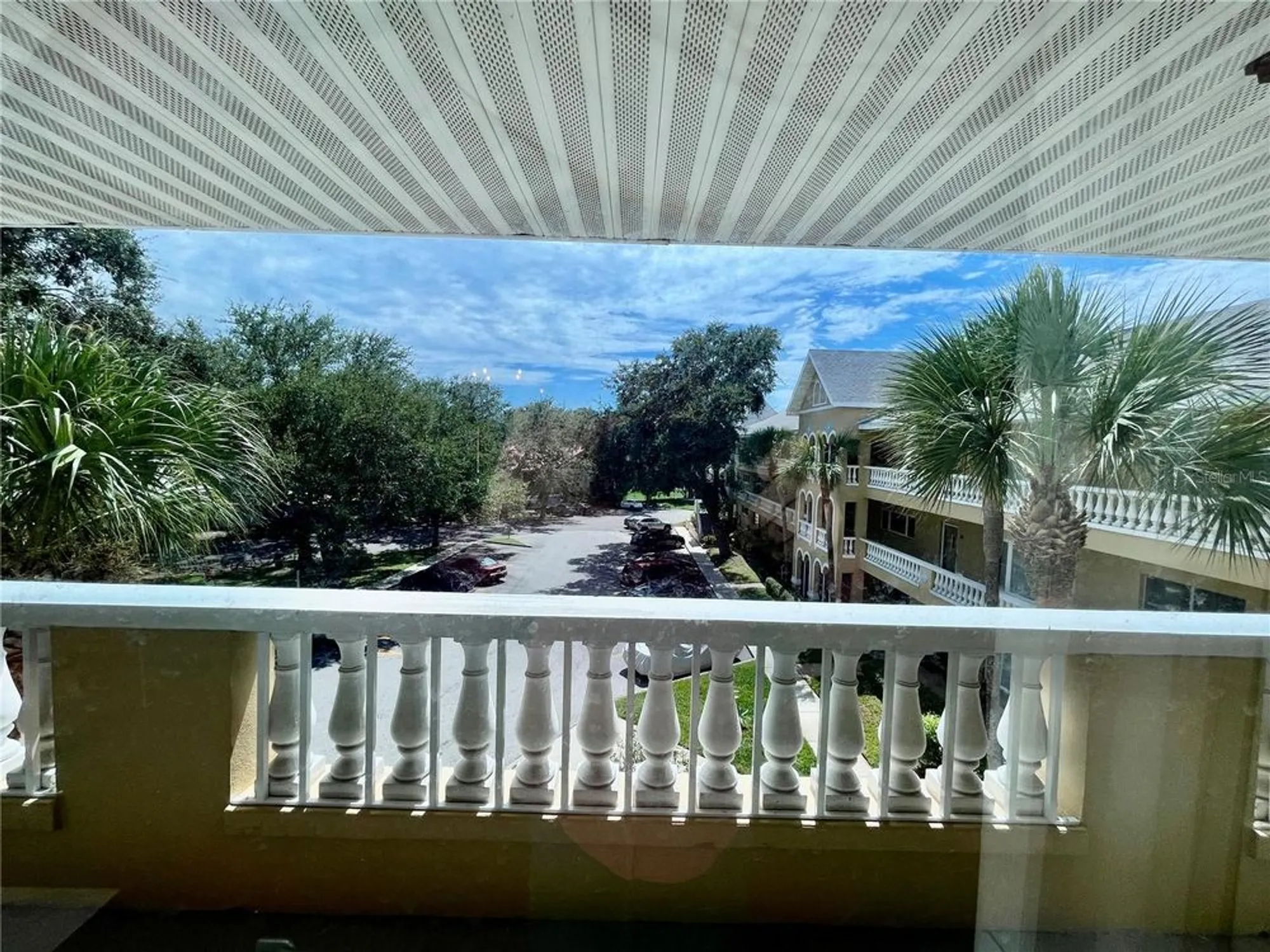 Property Slideshow image 7 of 52 | 2220 spanish dr 54, Clearwater, FL, 33763