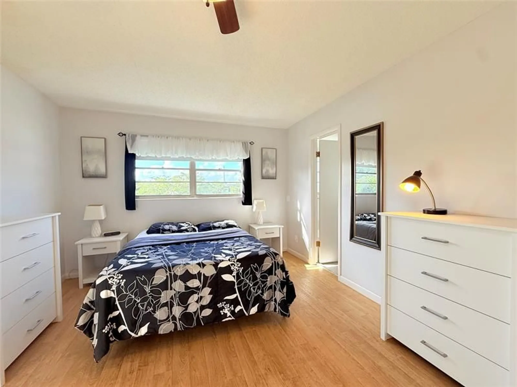 Property Slideshow image 16 of 34 | 204 oakridge m # 204, Deerfield Beach, FL, 33442