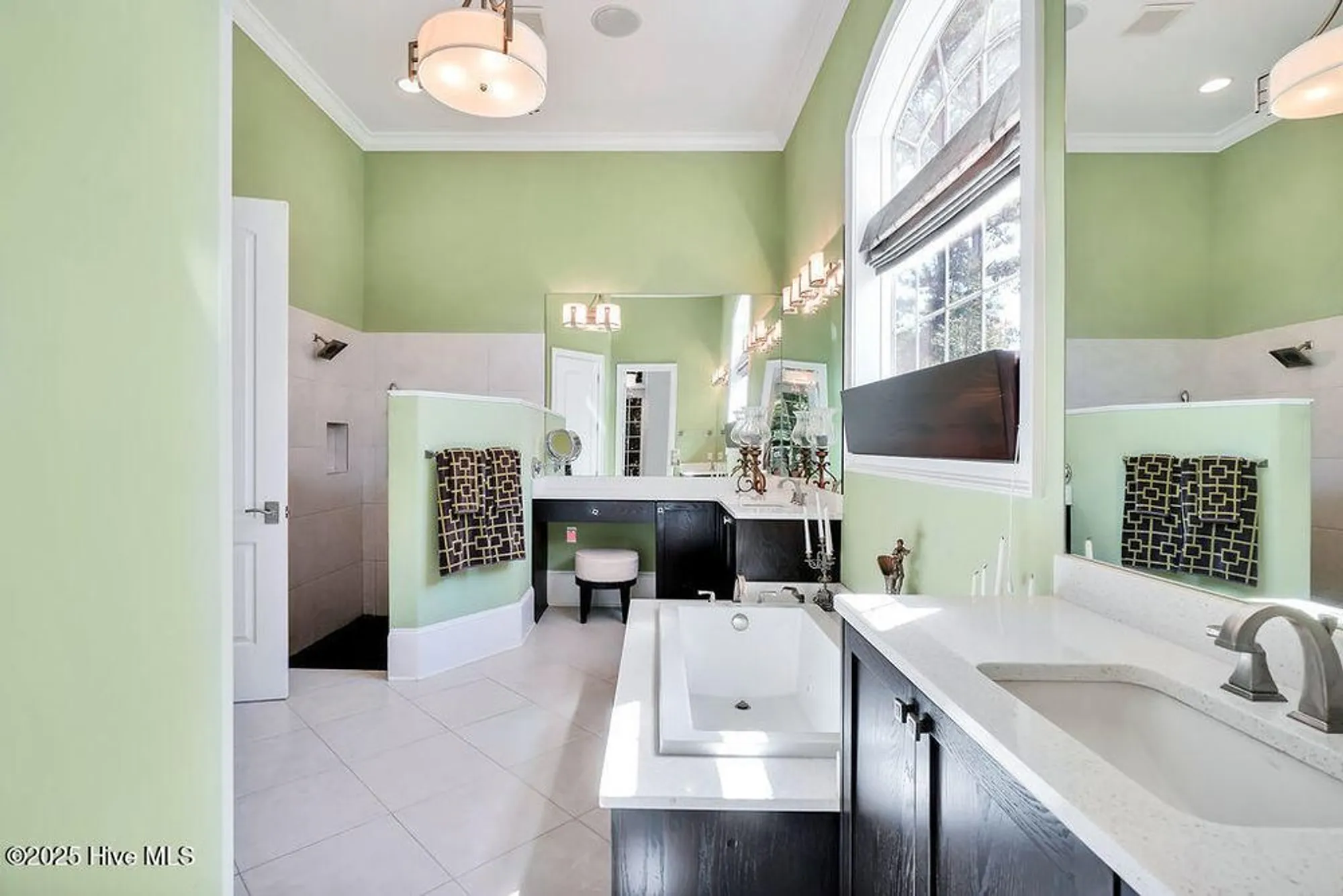 Property Slideshow image 33 of 153 | 6654 annesbrook pl sw, Ocean Isle Beach, NC, 28469