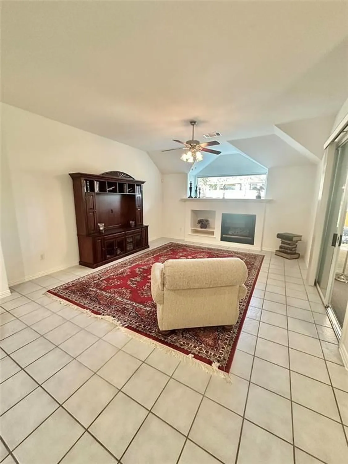 Property Slideshow image 14 of 29 | 8708 gardenia dr, Denton, TX, 76207