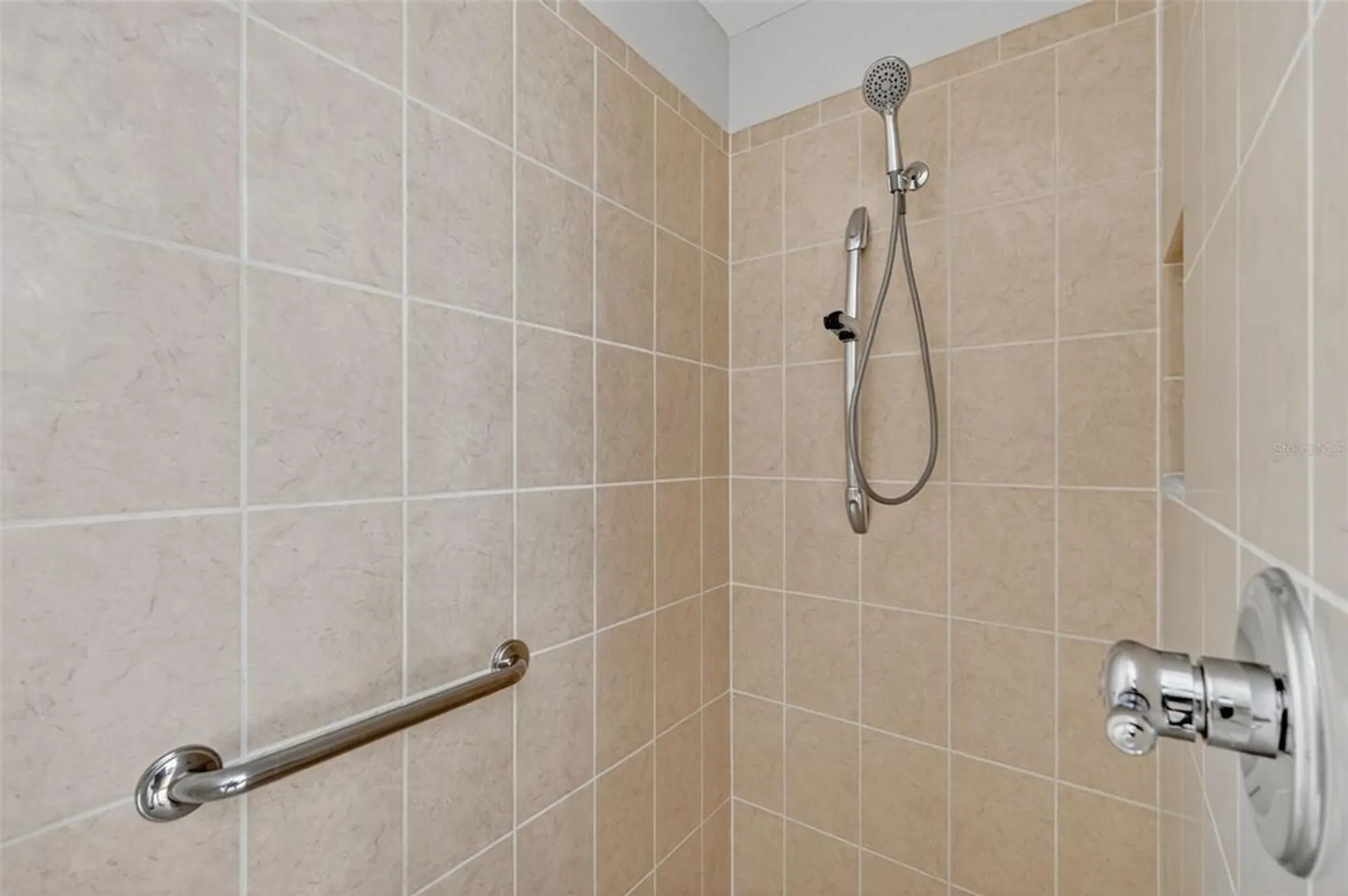 Property Slideshow image 22 of 36 | 2377 longbow trl, The Villages, FL, 32162