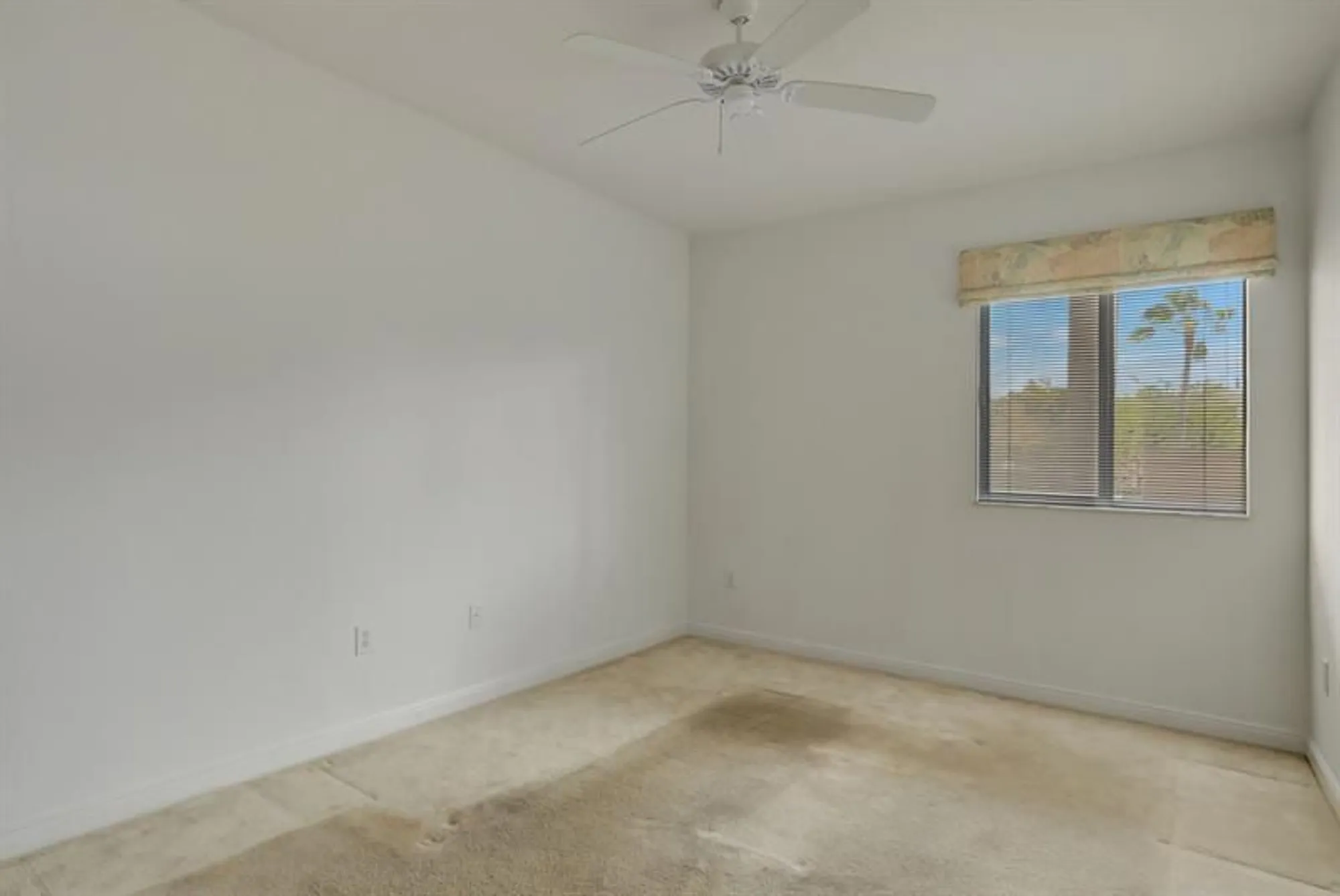 Property Slideshow image 10 of 36 | 7727 southampton ter 205, Tamarac, FL, 33321