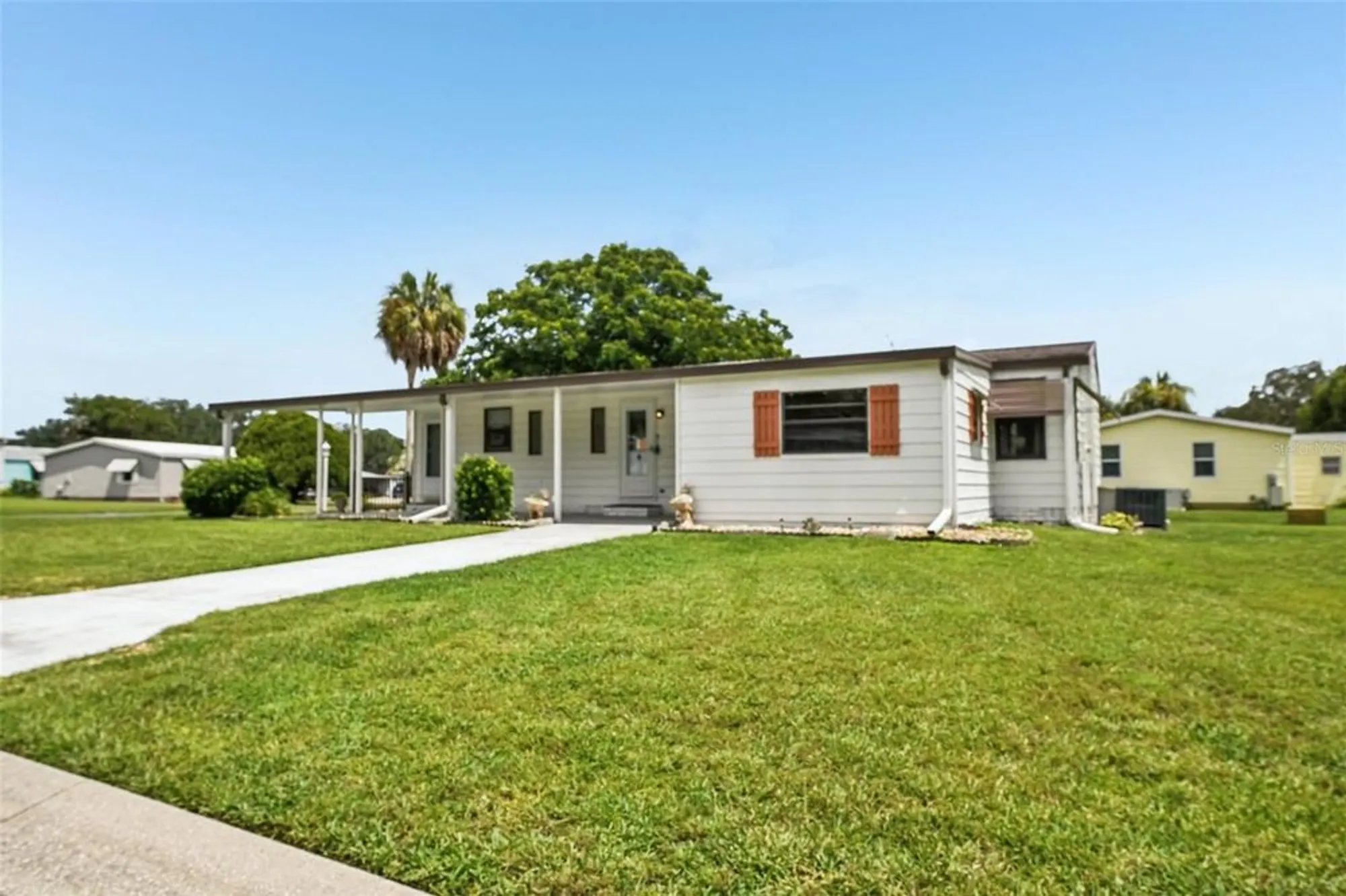 Property Slideshow image 25 of 58 | 1802 petunia ln, The Villages, FL, 32159