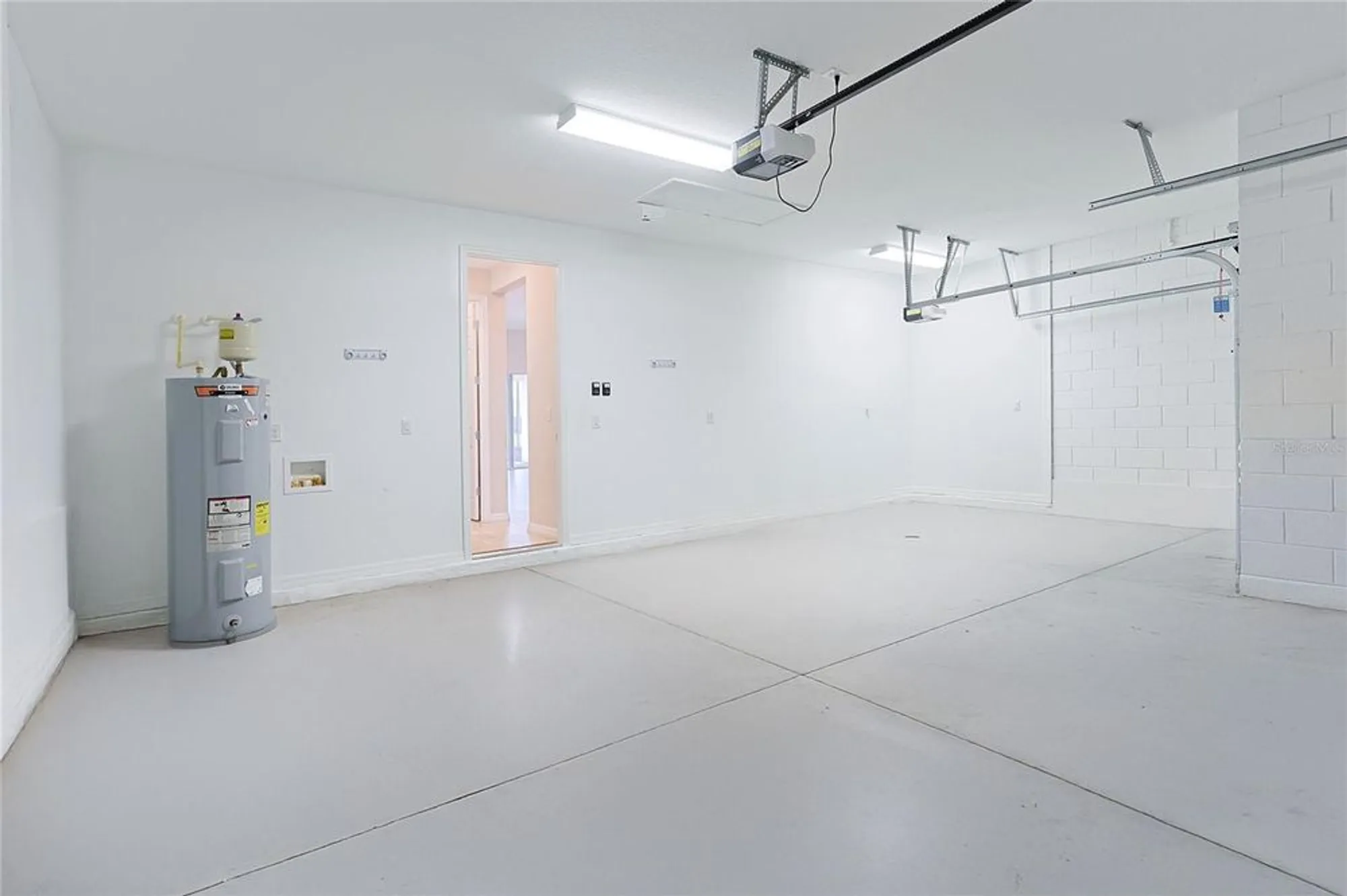 Property Slideshow image 28 of 37 | 142 olympus way, Kissimmee, FL, 34759