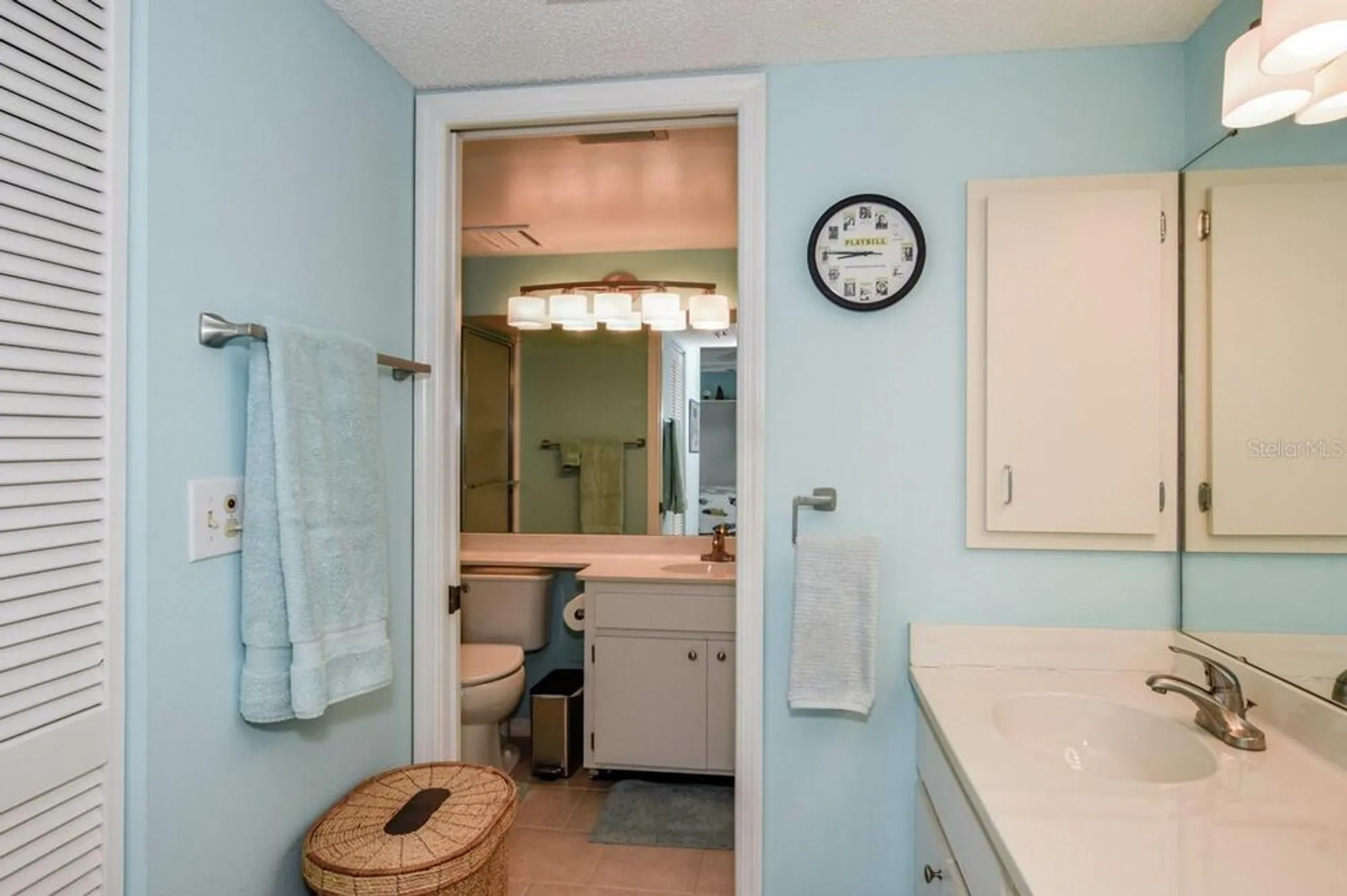 Property Slideshow image 20 of 59 | 450 wexford cir 106, Venice, FL, 34293