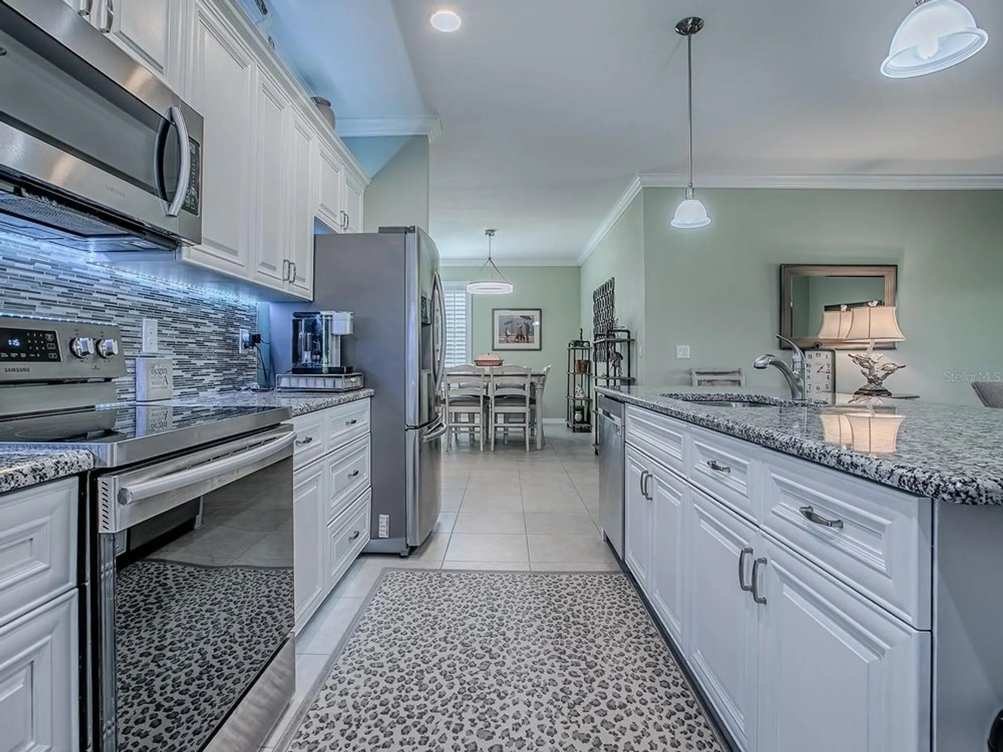 Property Slideshow image 5 of 37 | 26939 white plains way, Leesburg, FL, 34748