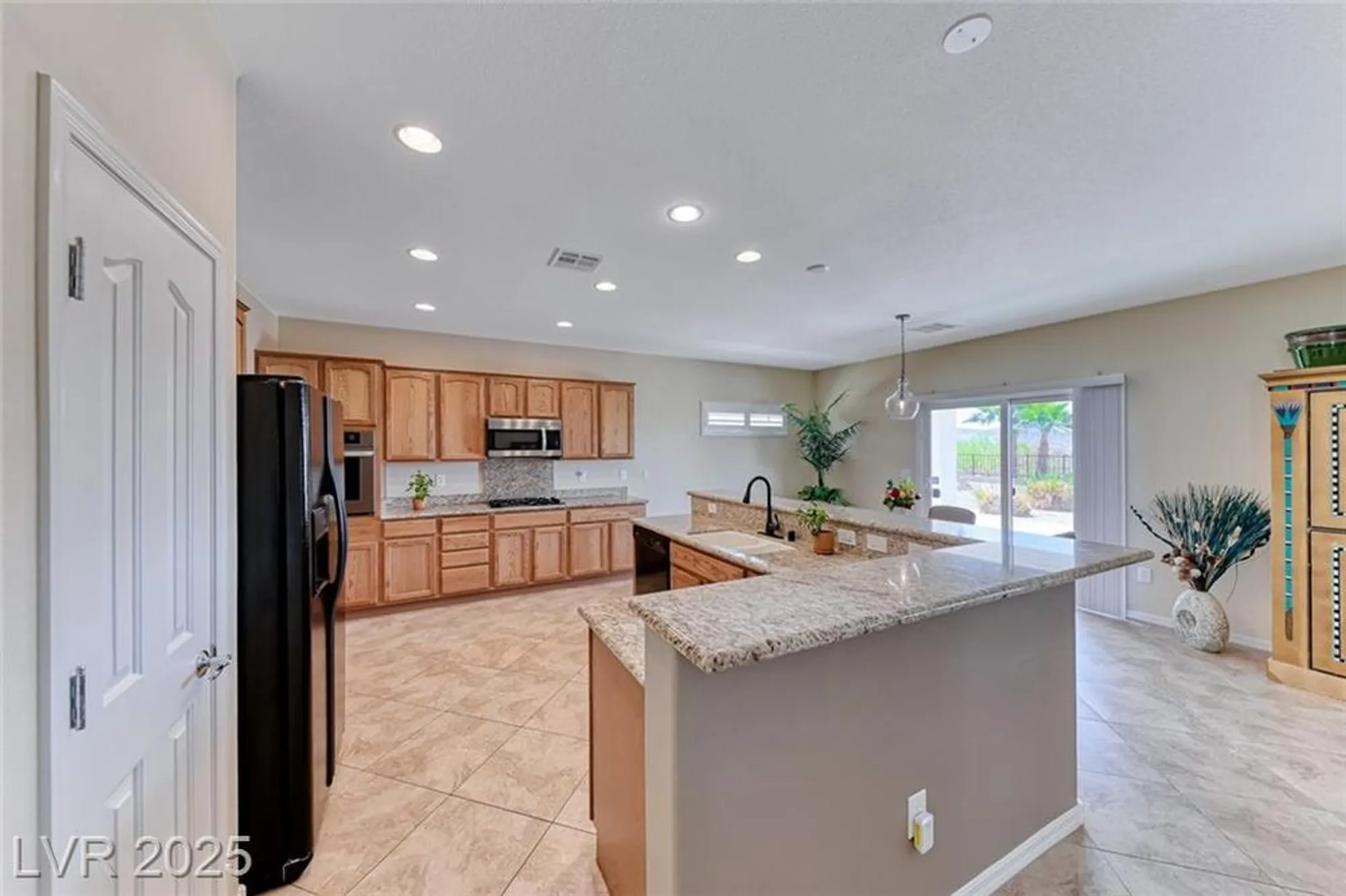 Property Slideshow image 15 of 55 | 2377 baldwinville ct, Henderson, NV, 89044
