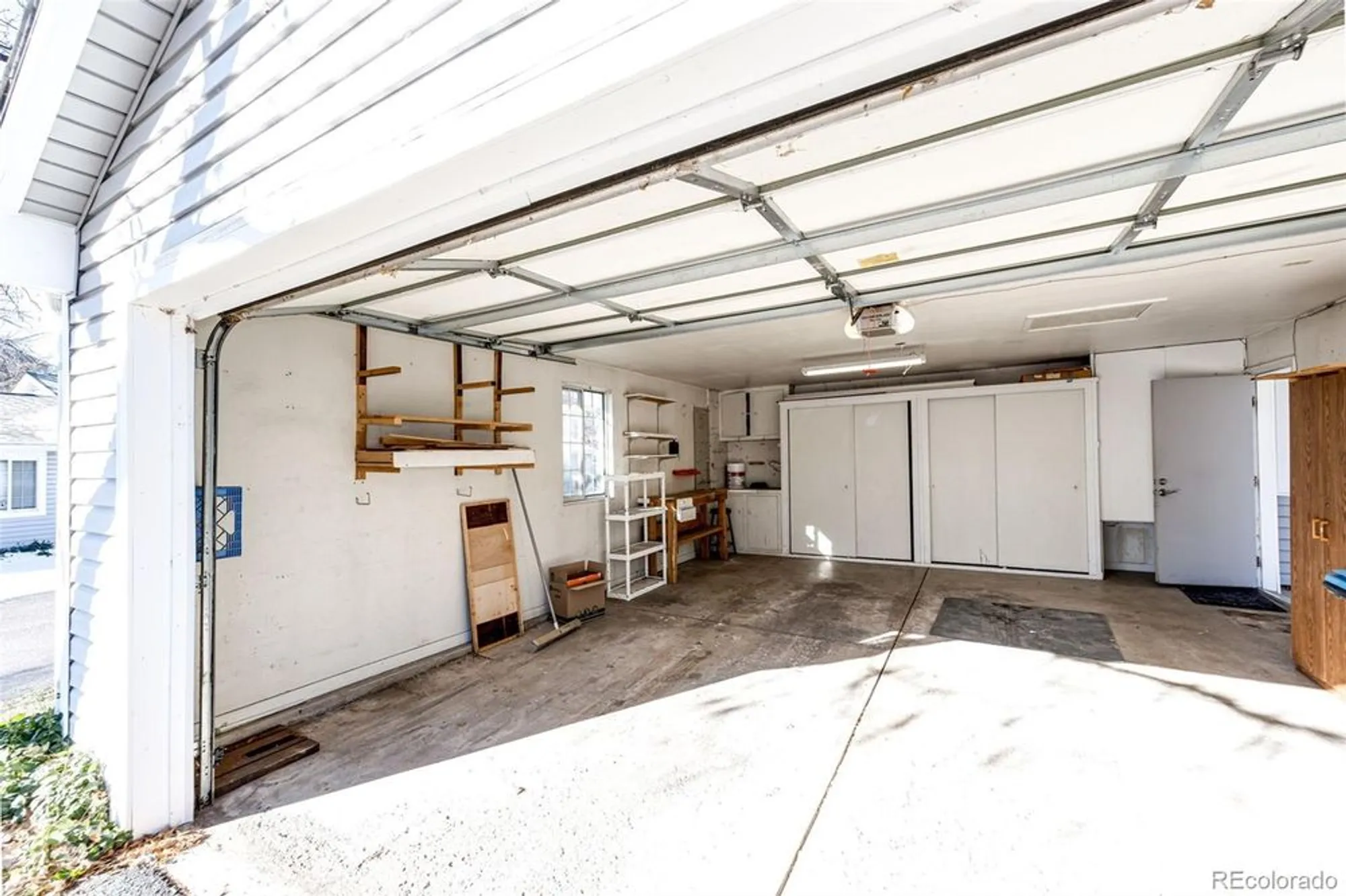 Property Slideshow image 22 of 36 | 14393 e marina dr, Aurora, CO, 80014