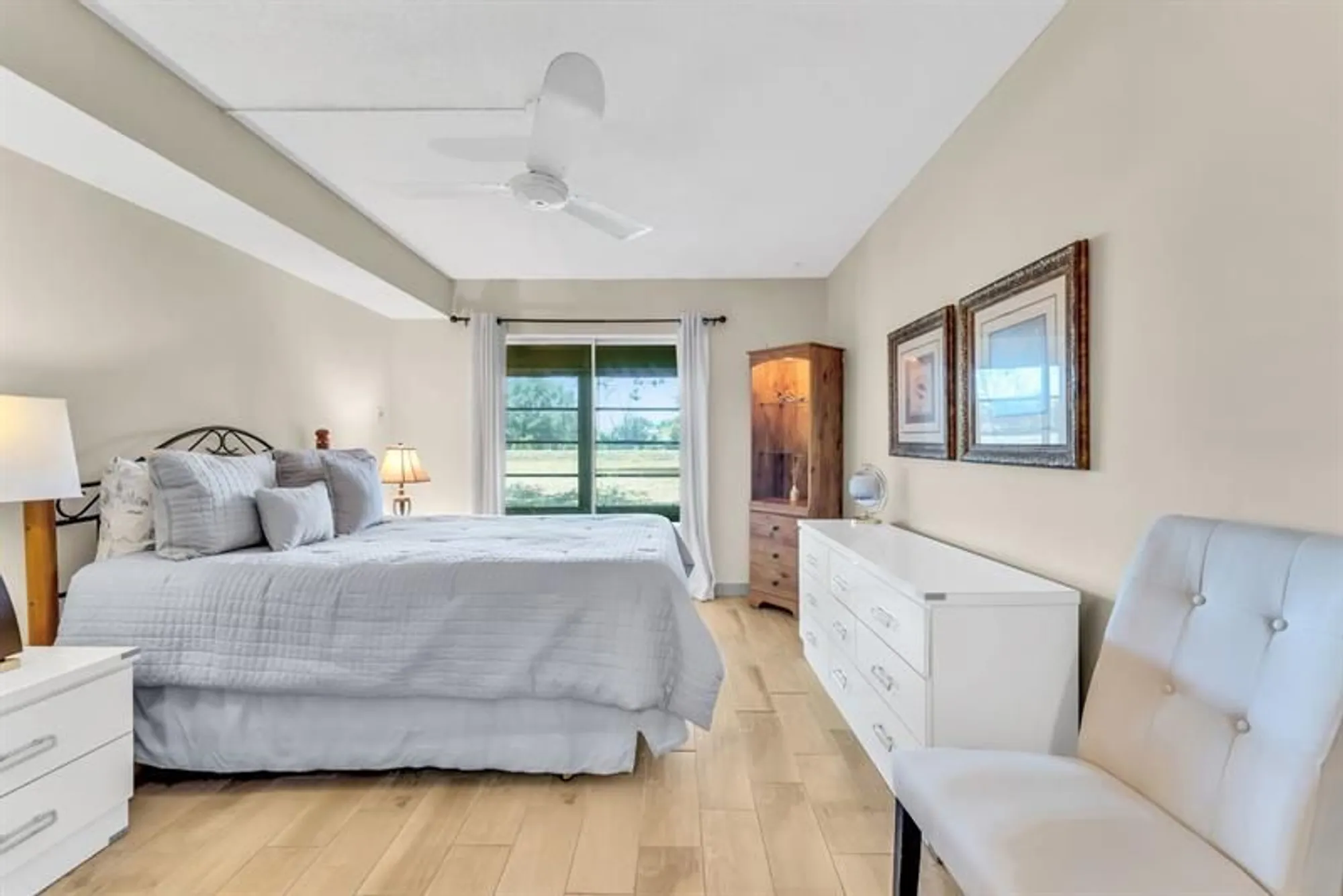 Property Slideshow image 13 of 25 | 7390 nw 1st st 104, Margate, FL, 33063