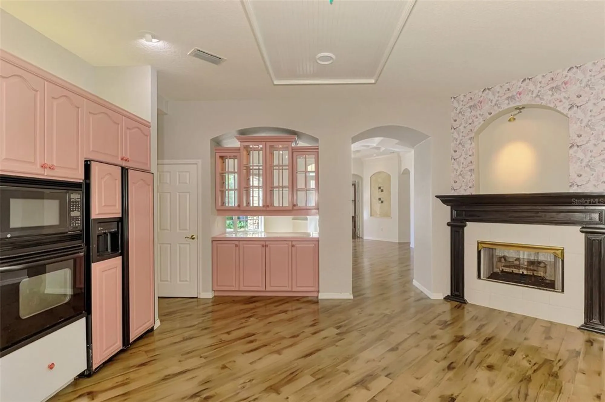 Property Slideshow image 22 of 79 | 4889 carrington cir, Sarasota, FL, 34243