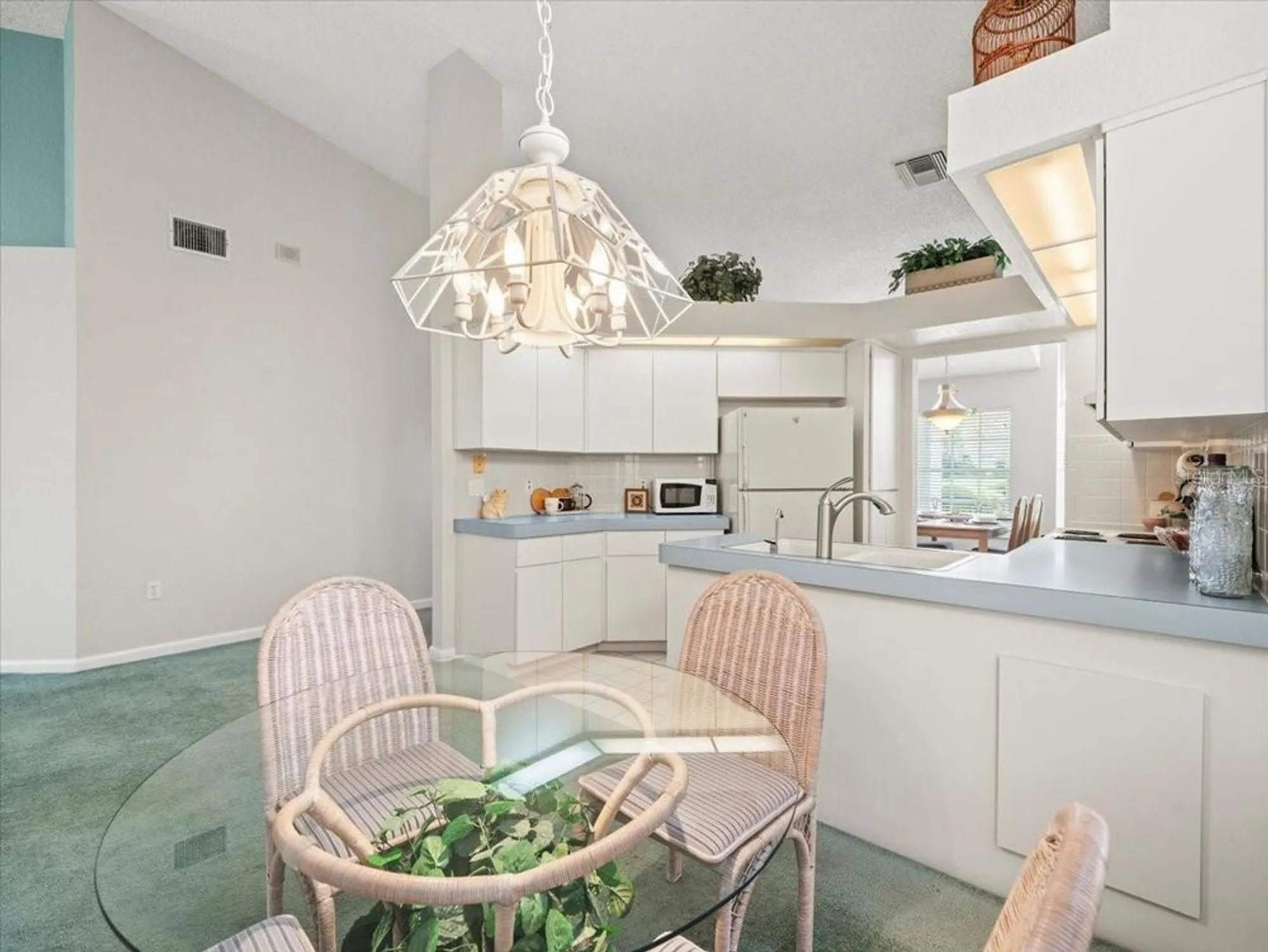 Property Slideshow image 22 of 58 | 9355 french quarters cir, Weeki Wachee, FL, 34613