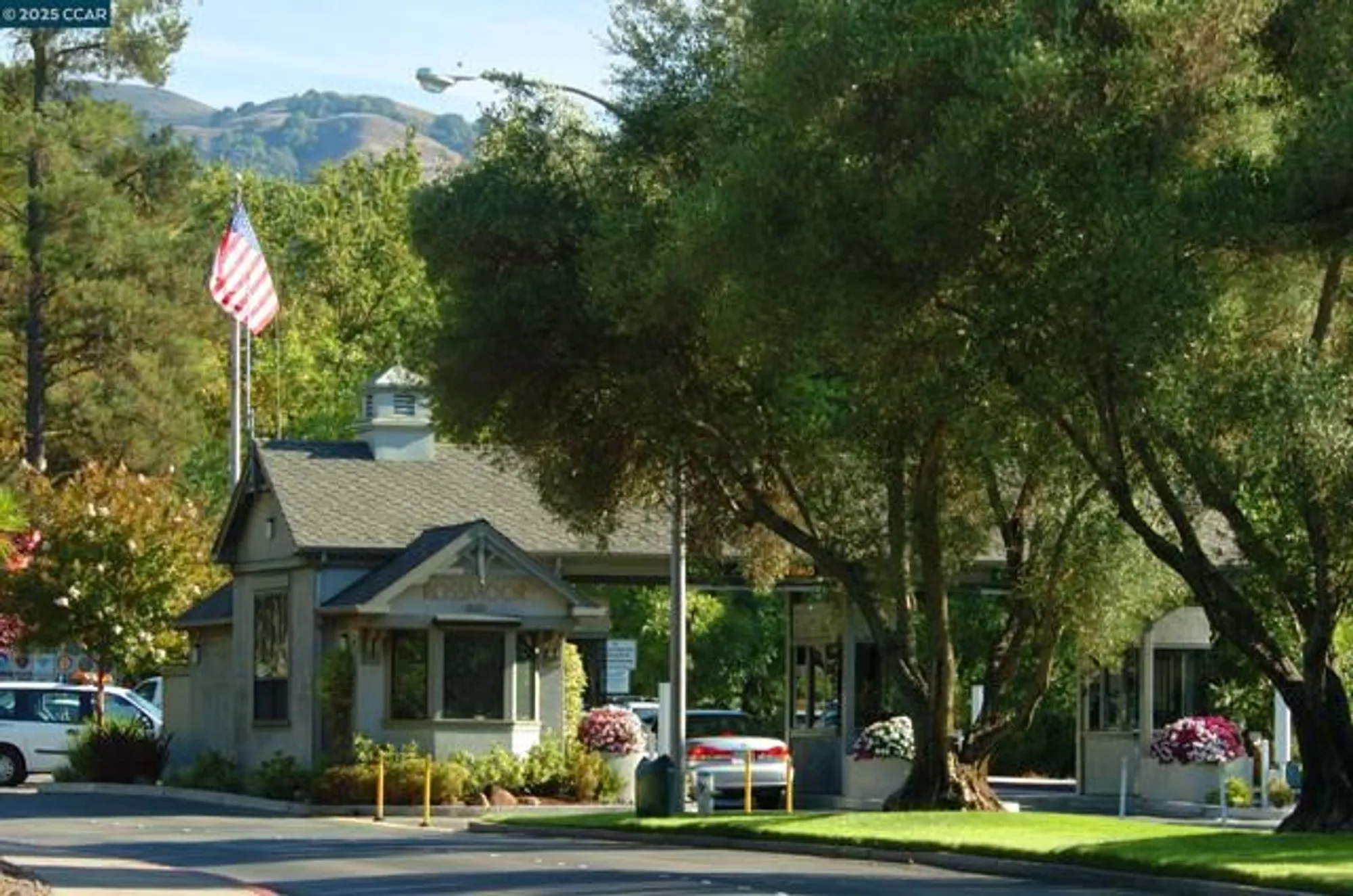 Property Slideshow image 45 of 57 | 925 terra california dr 1, Walnut Creek, CA, 94595