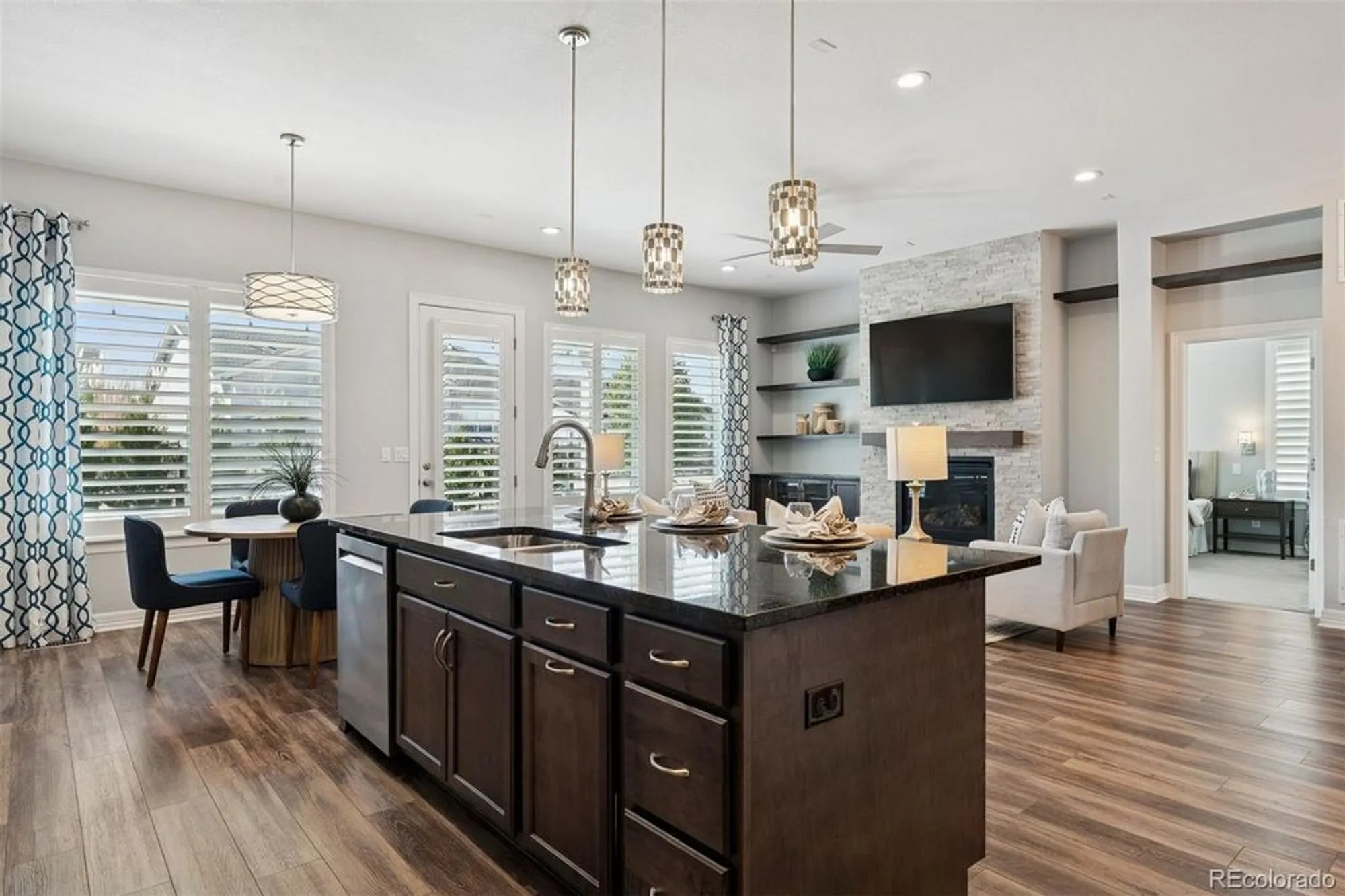 Property Slideshow image 8 of 50 | 532 woodroot cir, Castle Rock, CO, 80104