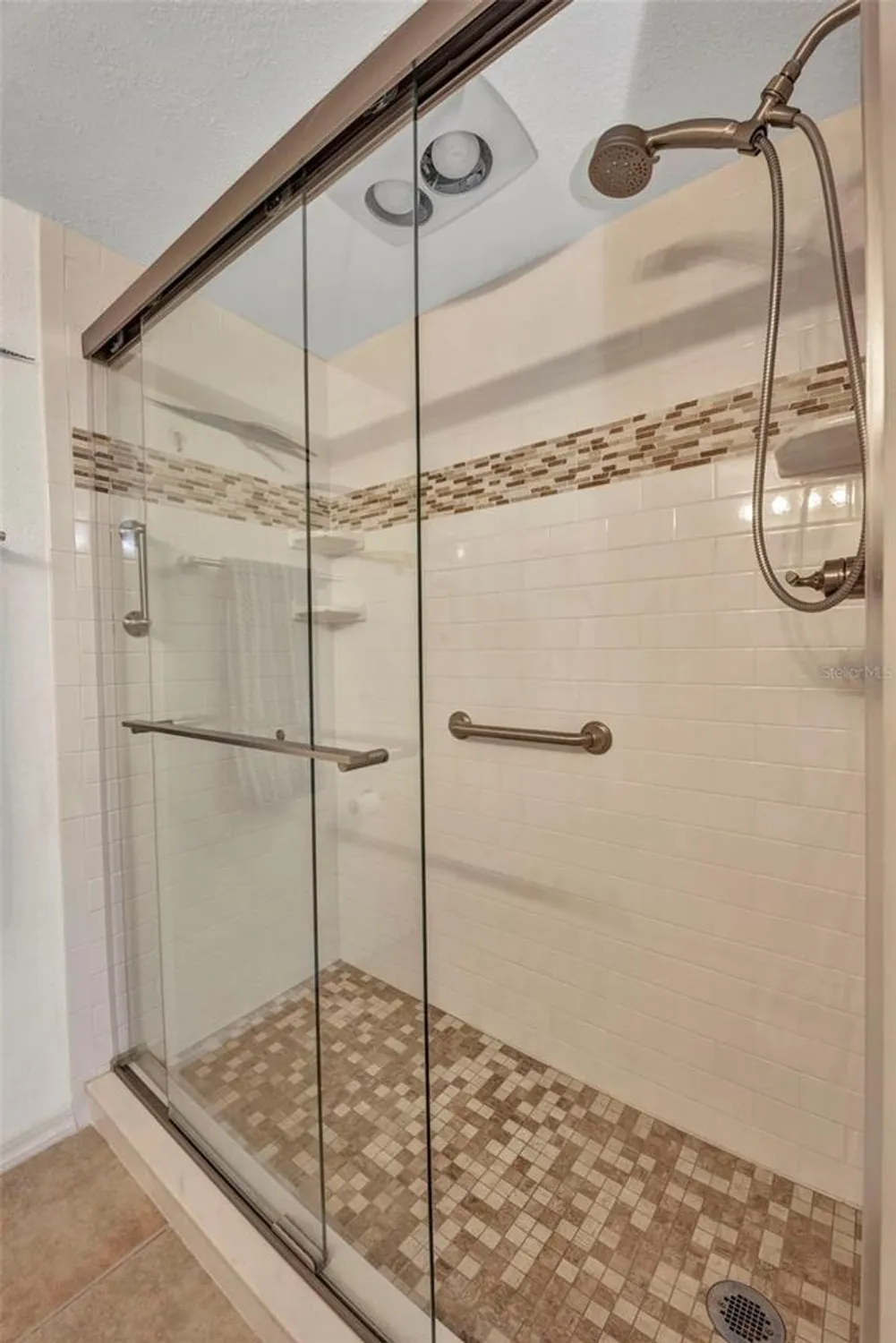 Property Slideshow image 29 of 47 | 21287 gertrude ave 211, Port Charlotte, FL, 33952