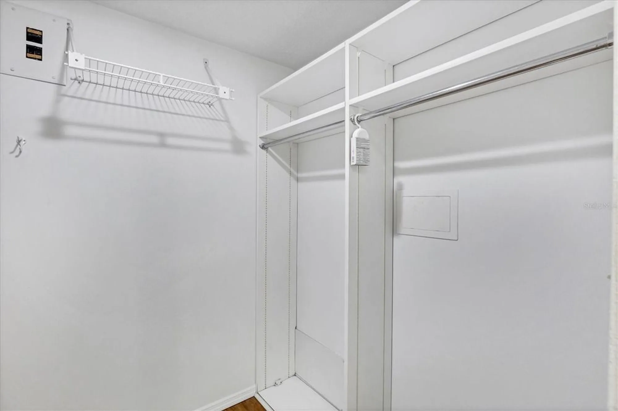 Property Slideshow image 18 of 58 | 3521 lake bayshore dr # 101 j, Bradenton, FL, 34205