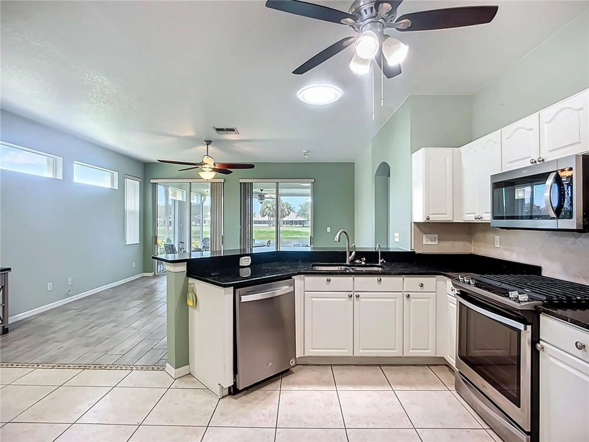 Property Slideshow image 5 of 53 | 1219 huntington greens dr, Sun City Center, FL, 33573