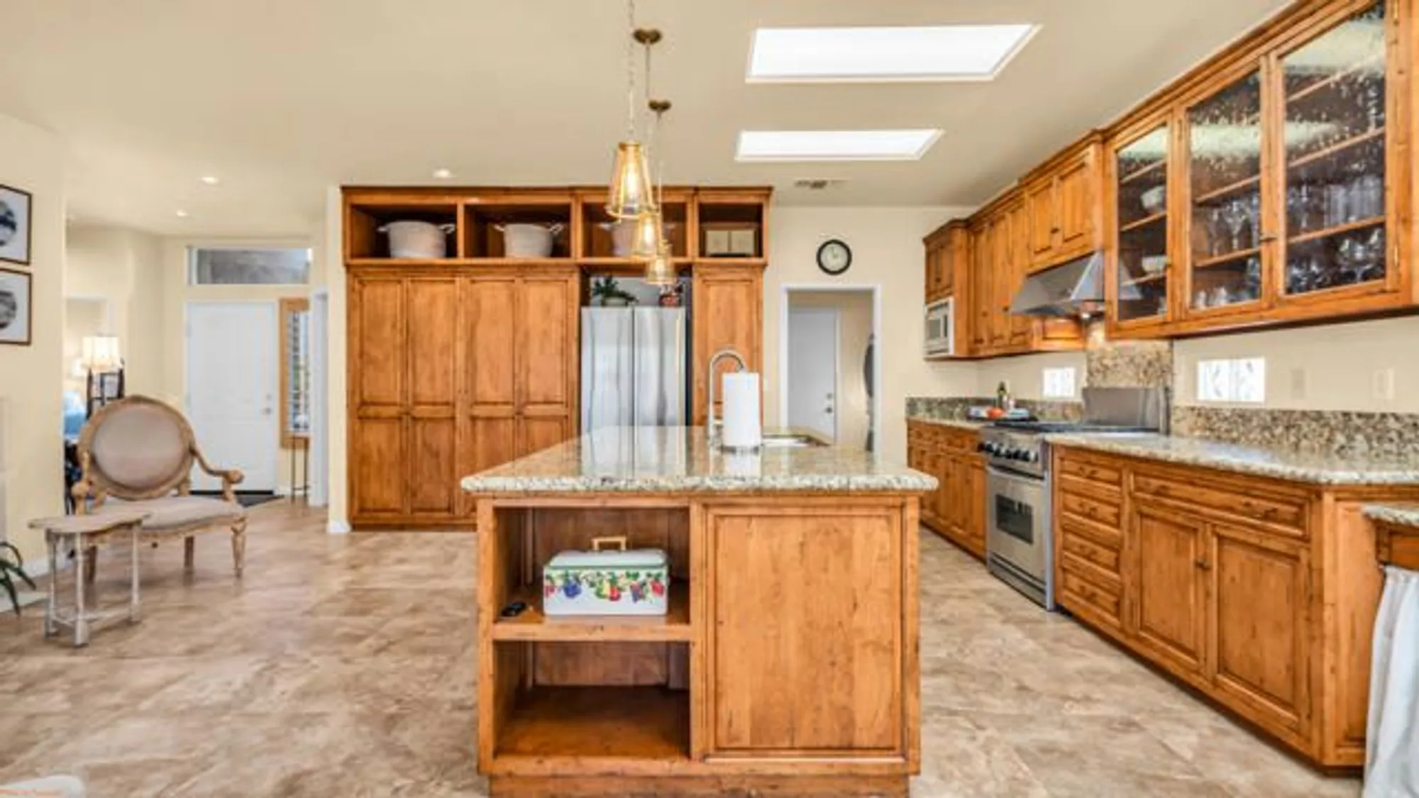 Property Slideshow image 12 of 47 | 78643 palm tree ave, Palm Desert, CA, 92211