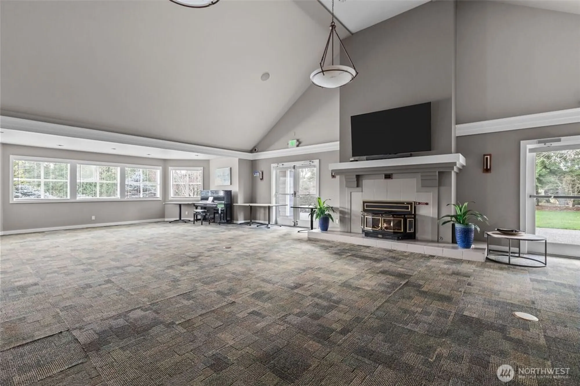 Property Slideshow image 36 of 40 | 22637 se 44th ln, Issaquah, WA, 98029