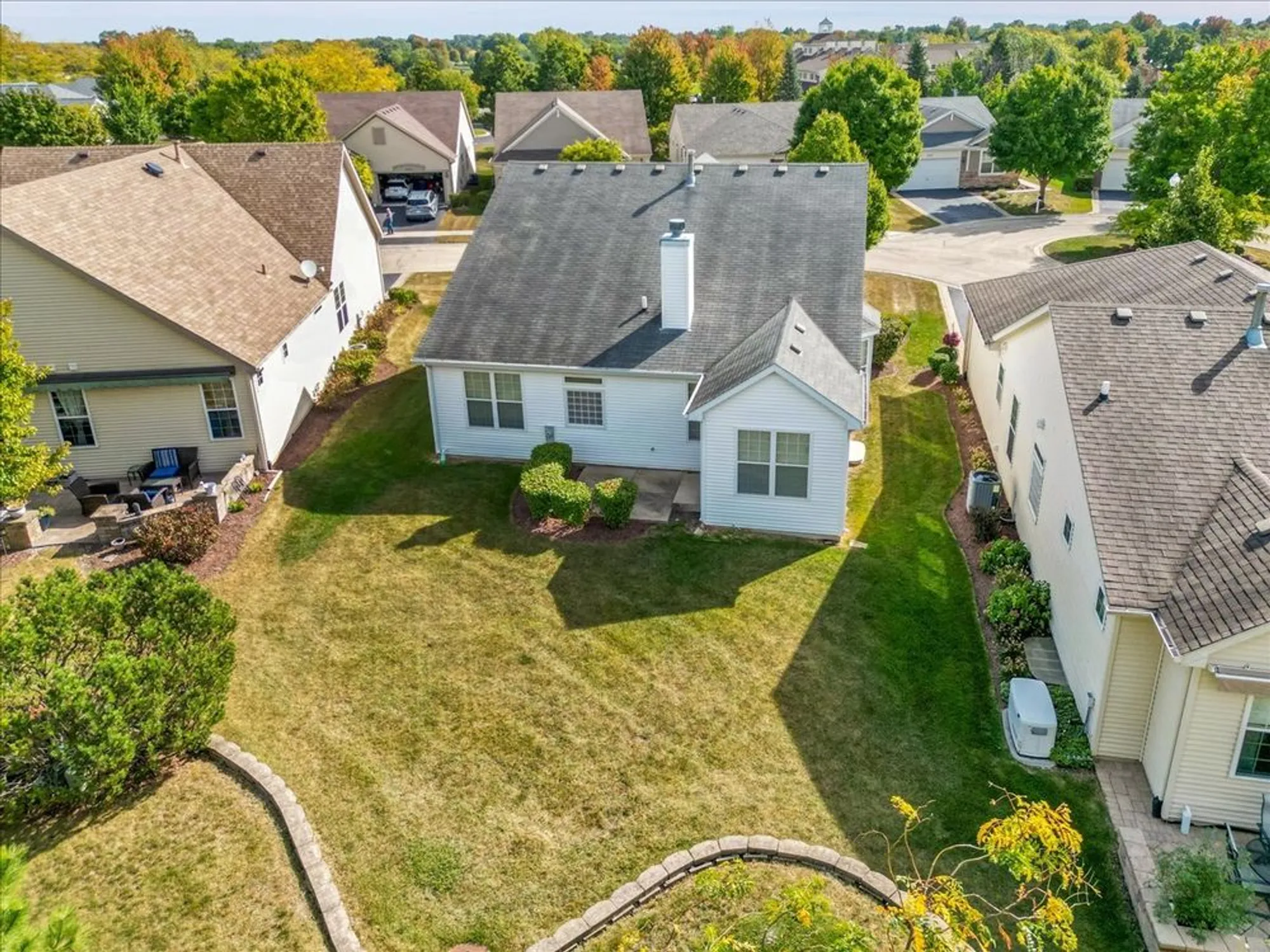 Property Slideshow image 23 of 28 | 16012 carillon lakes ct, Crest Hill, IL, 60403