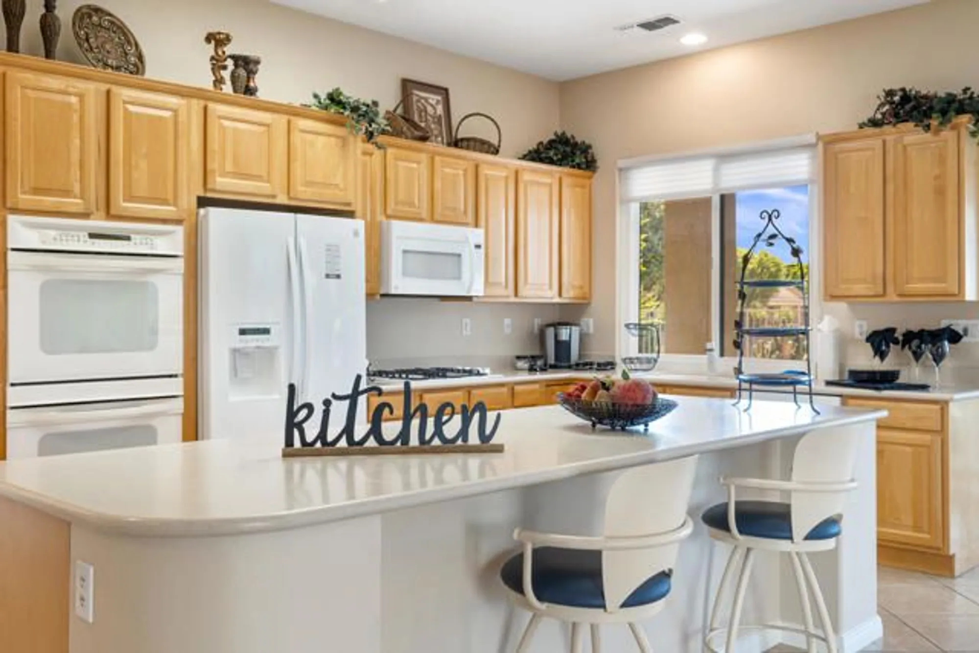 Property Slideshow image 11 of 55 | 78625 sunrise canyon ave, Palm Desert, CA, 92211