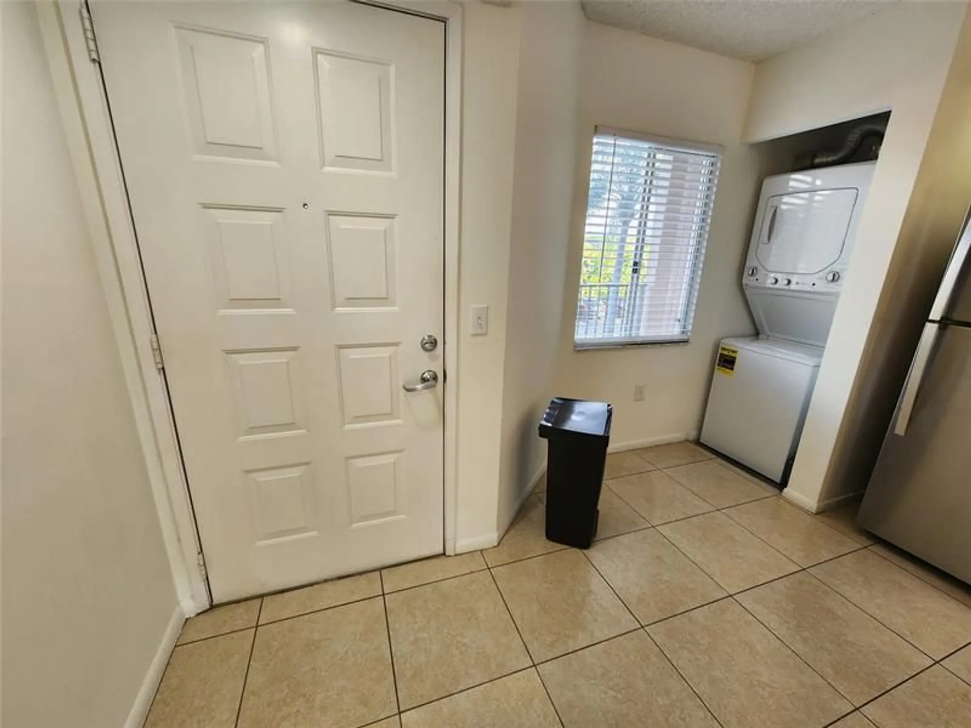 Property Slideshow image 13 of 19 | 1650 sw 124th ter 209d, Pembroke Pines, FL, 33027