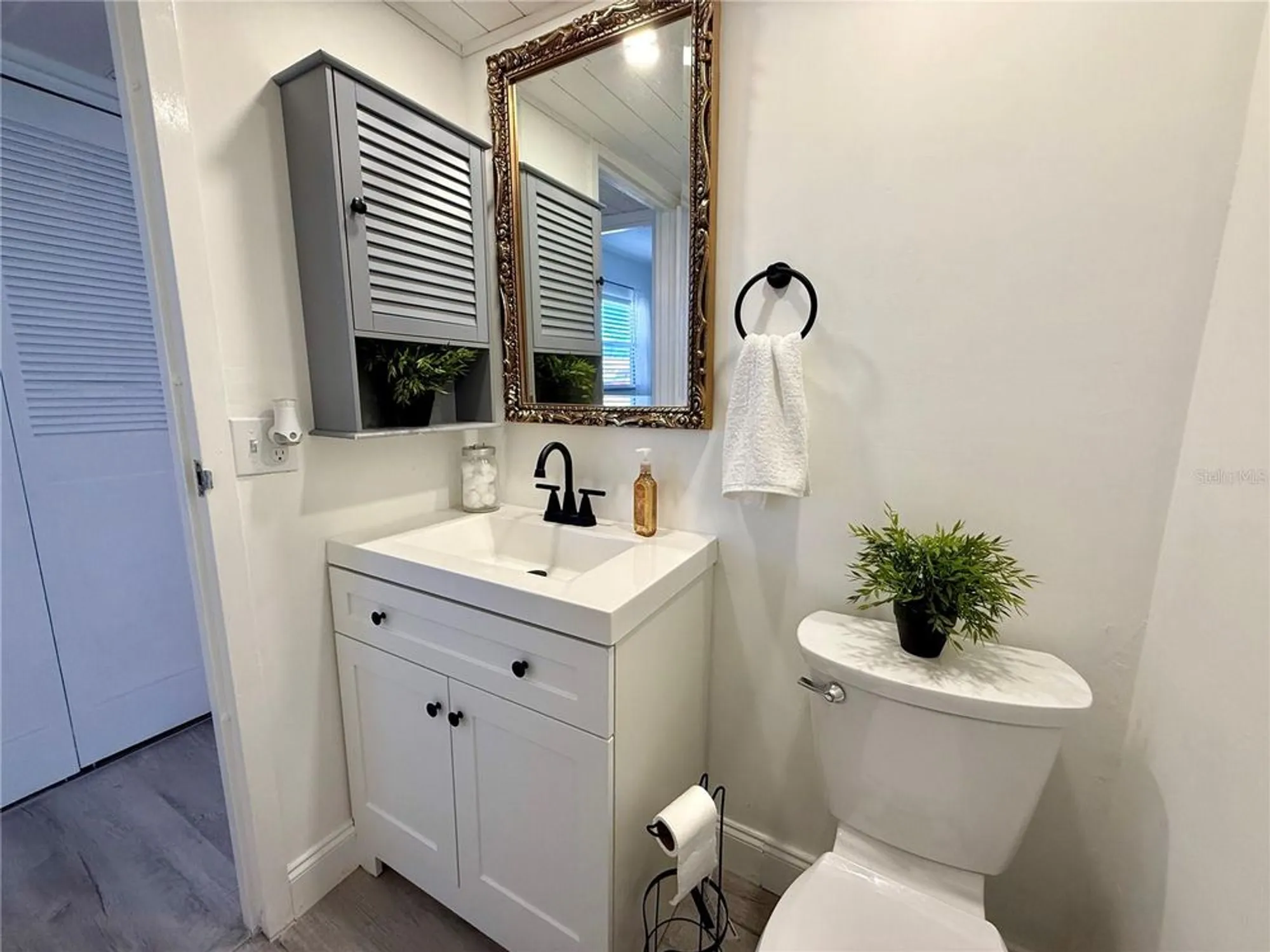 Property Slideshow image 22 of 28 | 1802 bedford ln 7, Sun City Center, FL, 33573