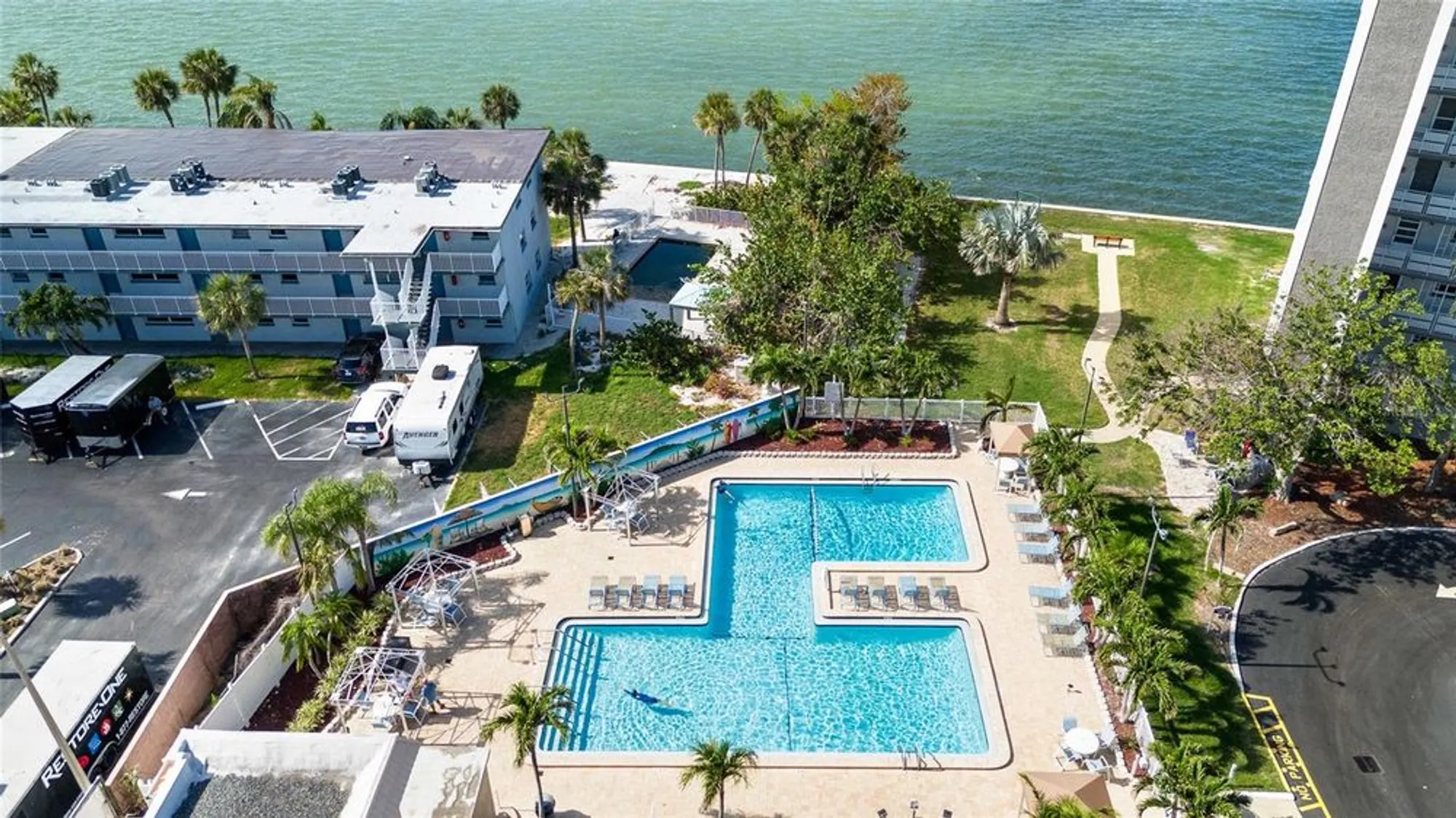 Property Slideshow image 36 of 39 | 6075 shore blvd 215, Gulfport, FL, 33707