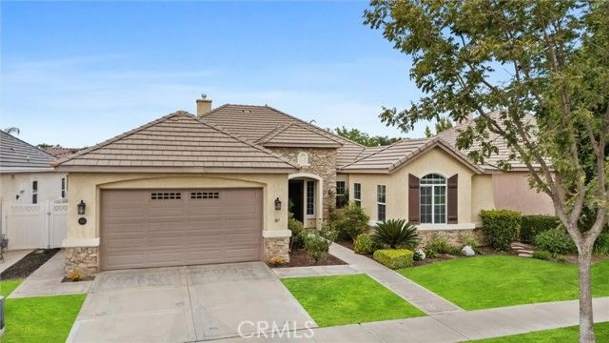 Property Slideshow image 2 of 53 | 307 coachman way, Bakersfield, CA, 93312