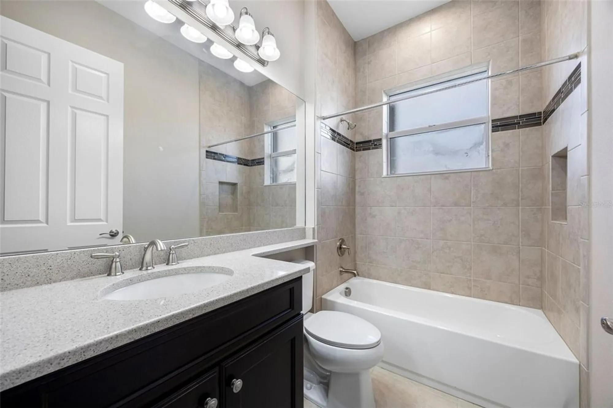 Property Slideshow image 27 of 47 | 16005 cape coral dr, Wimauma, FL, 33598