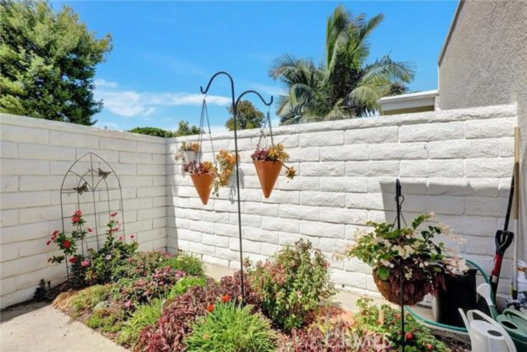 Property Slideshow image 19 of 27 | 2123 ronda granada g, Laguna Woods, CA, 92637