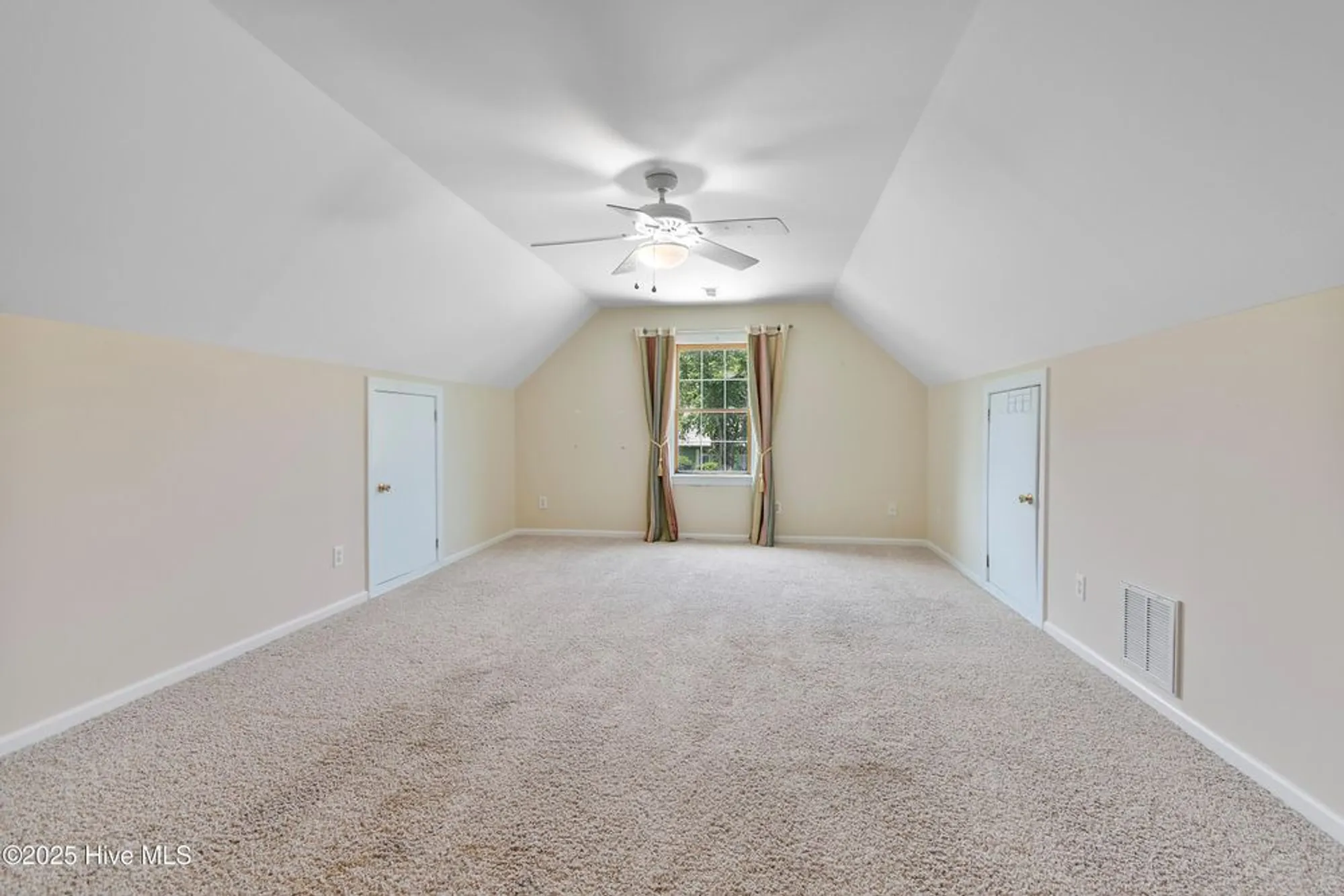 Property Slideshow image 33 of 43 | 4176 silverleaf dr, Southport, NC, 28461