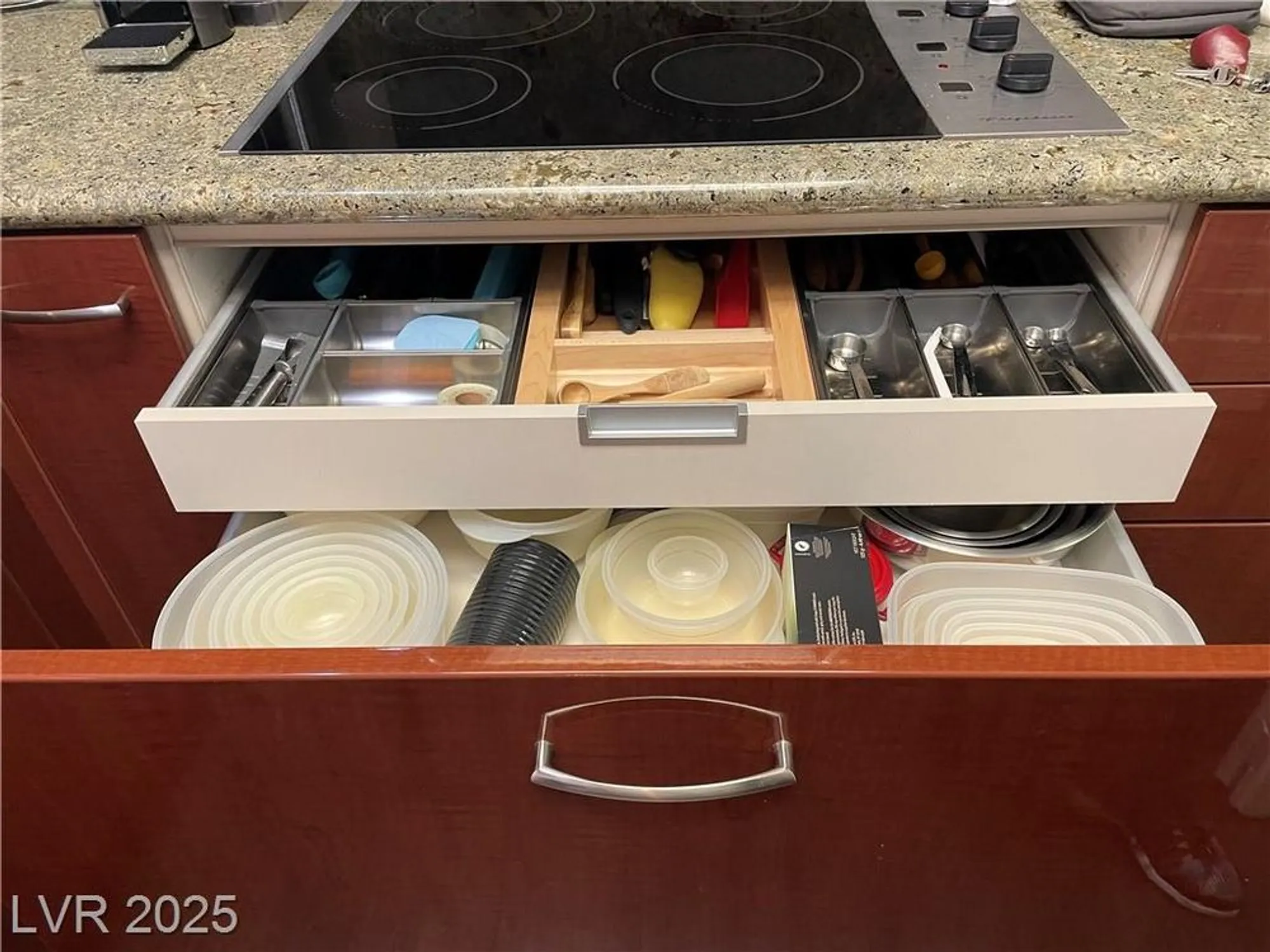 Property Slideshow image 17 of 46 | 1901 capestone st, Las Vegas, NV, 89134