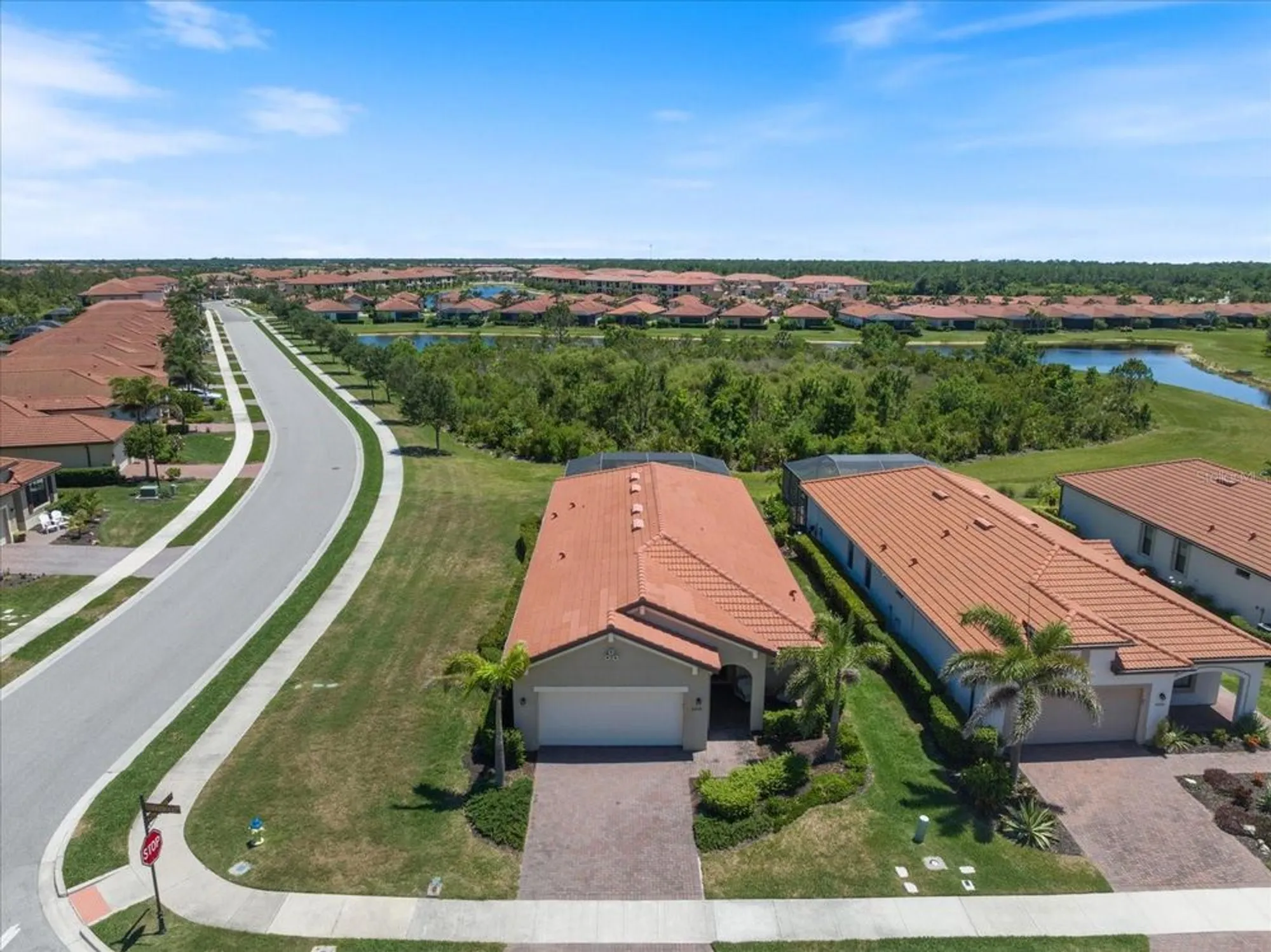 Property Slideshow image 35 of 65 | 10209 fiddlewood dr, Venice, FL, 34293