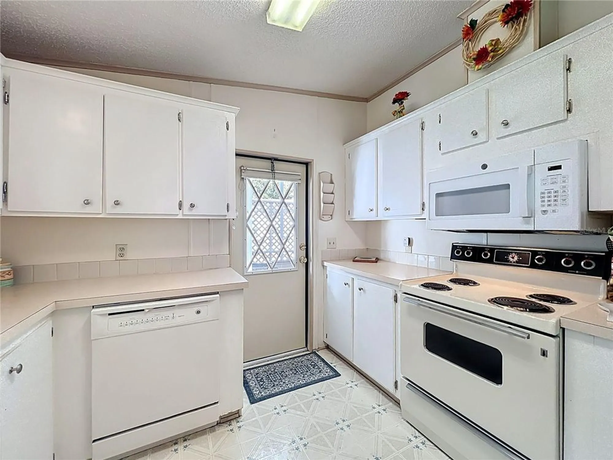 Property Slideshow image 18 of 45 | 25125 bellevue, Leesburg, FL, 34748