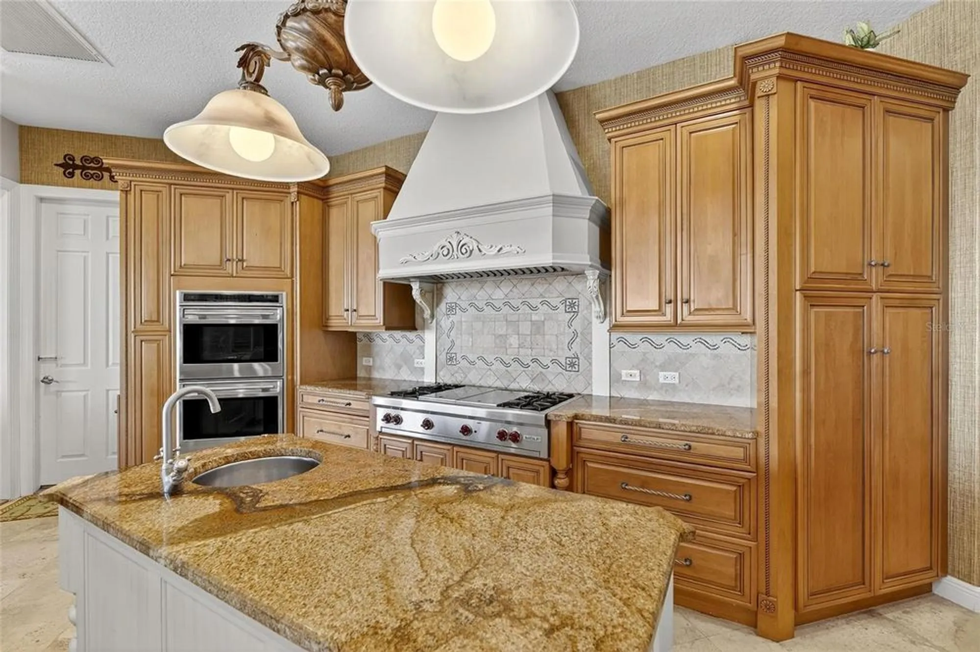 Property Slideshow image 36 of 98 | 517 mirabay blvd, Apollo Beach, FL, 33572