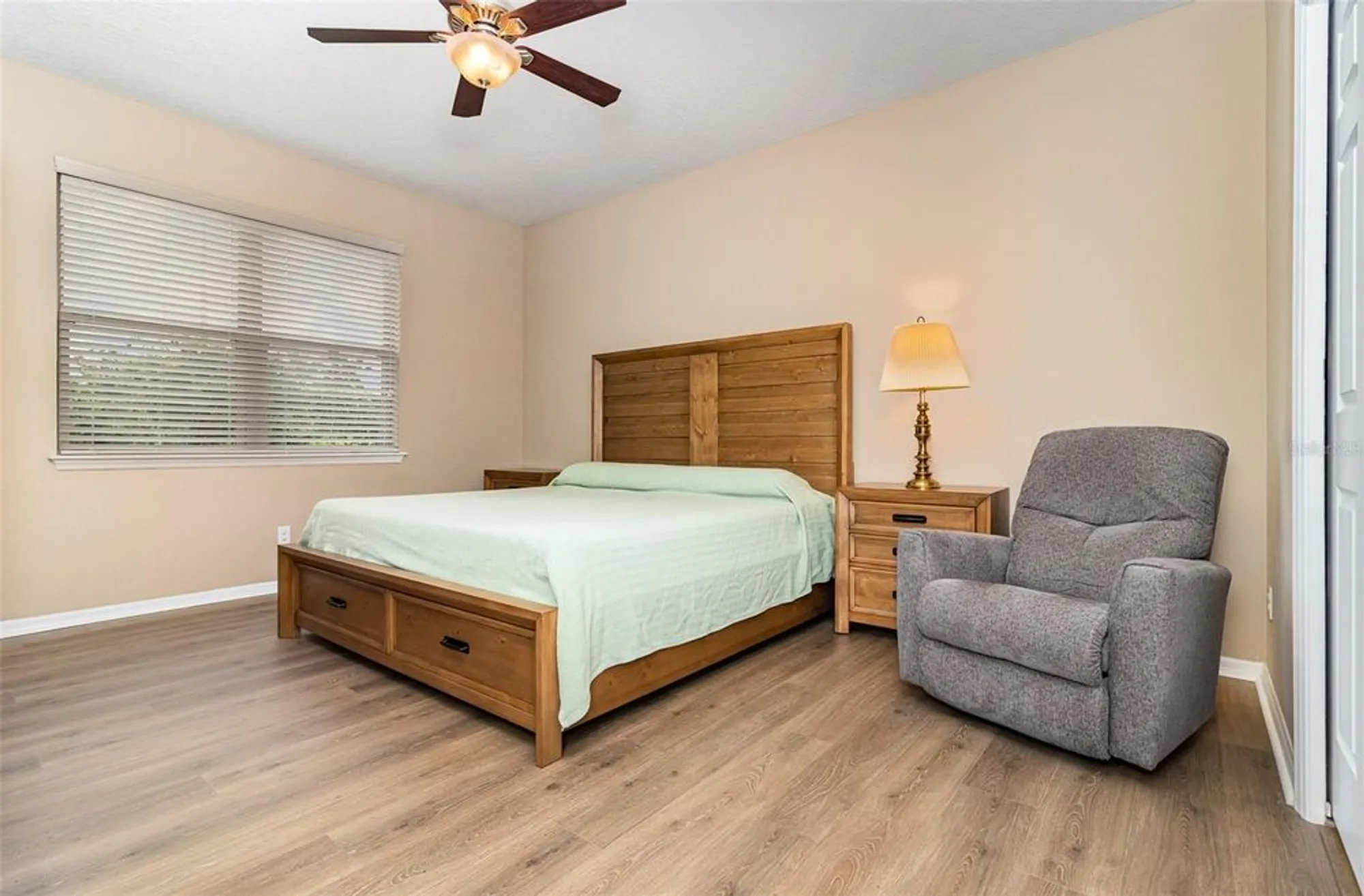 Property Slideshow image 11 of 58 | 672 cordoba dr, Davenport, FL, 33837