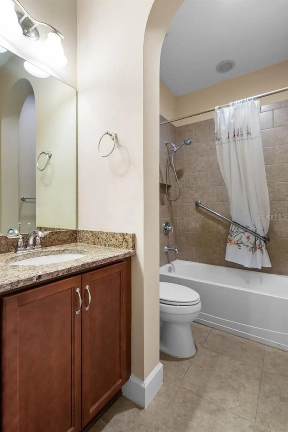Property Slideshow image 23 of 60 | 809 chipper dr, Sun City Center, FL, 33573