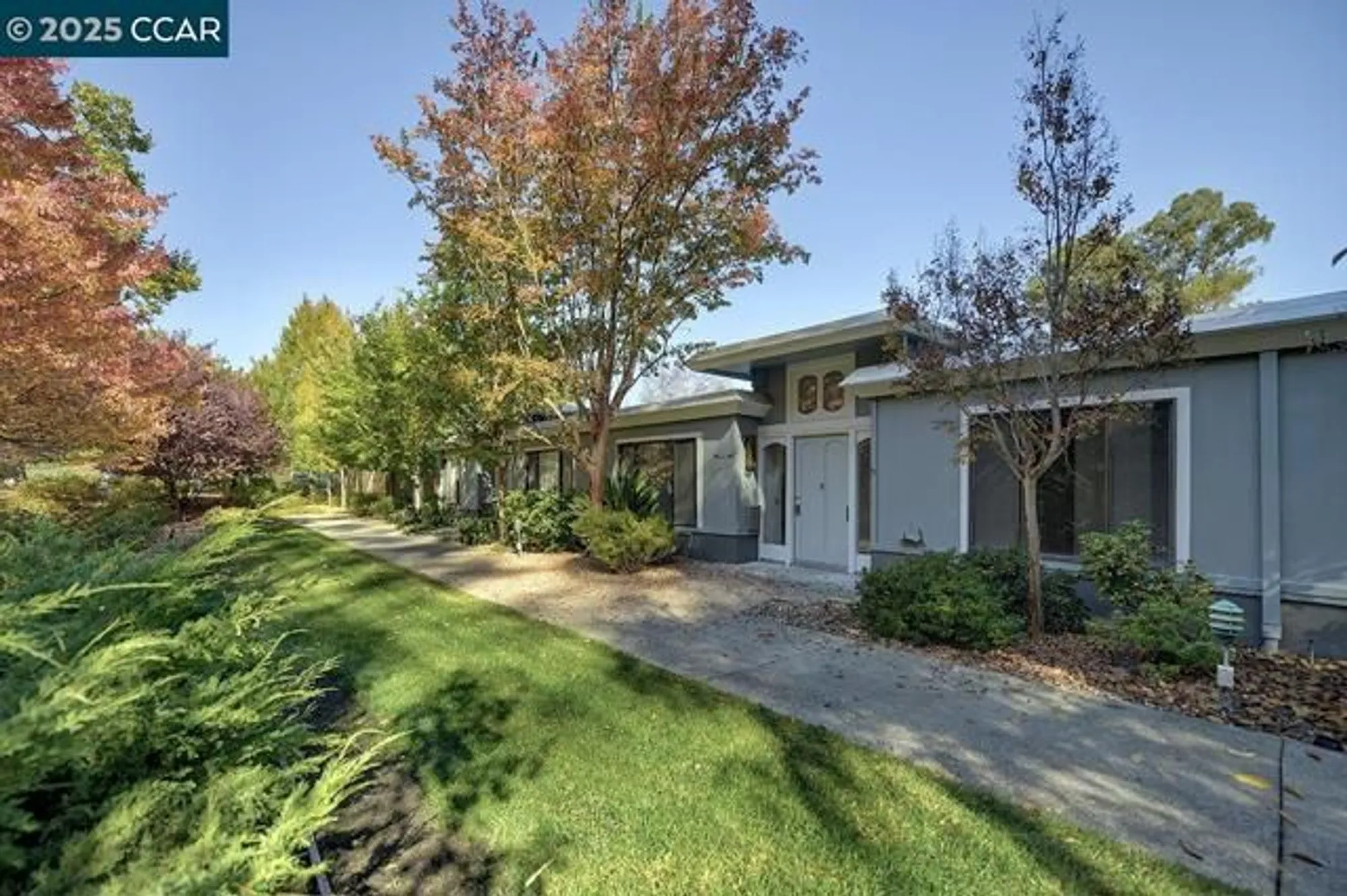 Property Slideshow image 2 of 45 | 1137 stanley dollar dr 5, Walnut Creek, CA, 94595