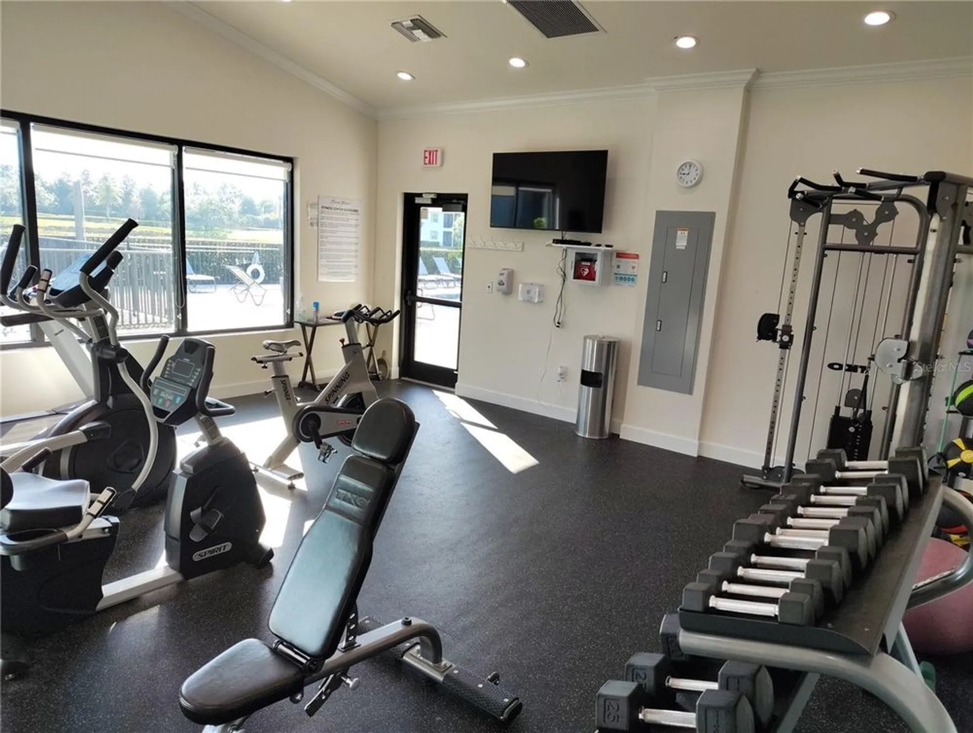 Property Slideshow image 61 of 84 | 1264 riverscape st b, Bradenton, FL, 34208