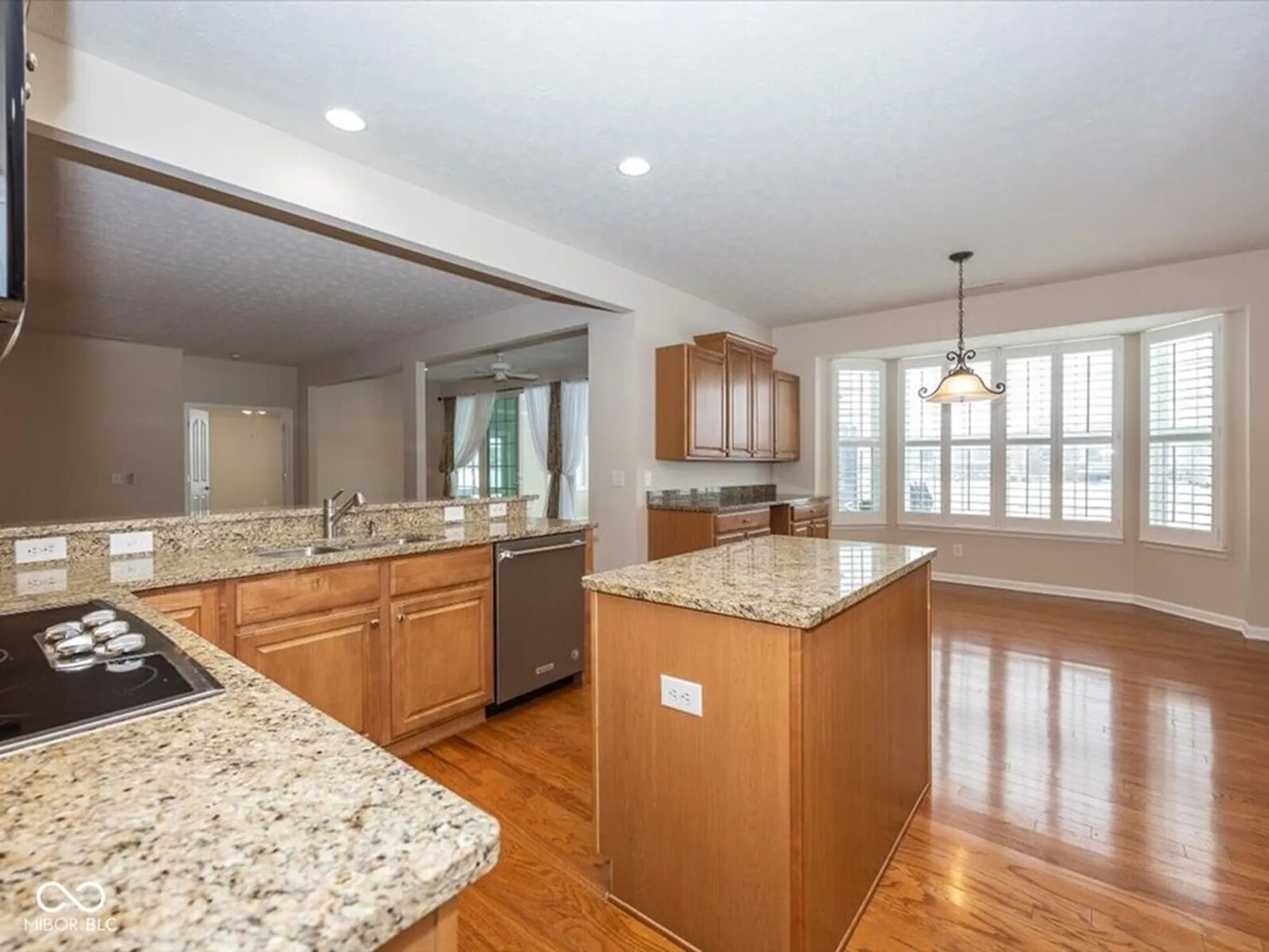 Property Slideshow image 27 of 50 | 16160 brookmere ave, Fishers, IN, 46037