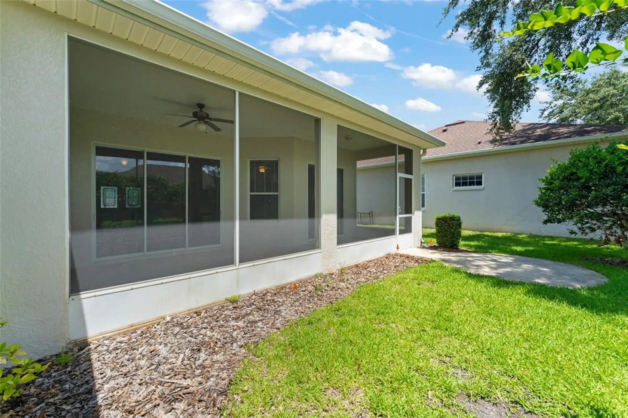 Property Slideshow image 35 of 48 | 20806 queen alexandra dr, Leesburg, FL, 34748