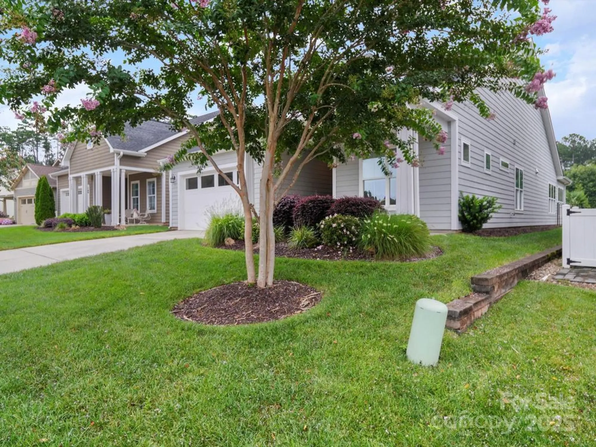 Property Slideshow image 36 of 44 | 253 stone mountain way, Denver, NC, 28037