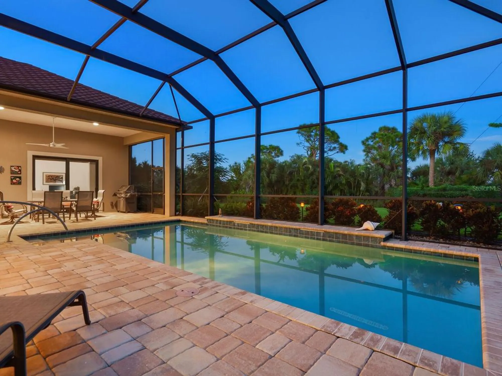 Property Slideshow image 38 of 78 | 10990 pentas royale ct, Englewood, FL, 34223