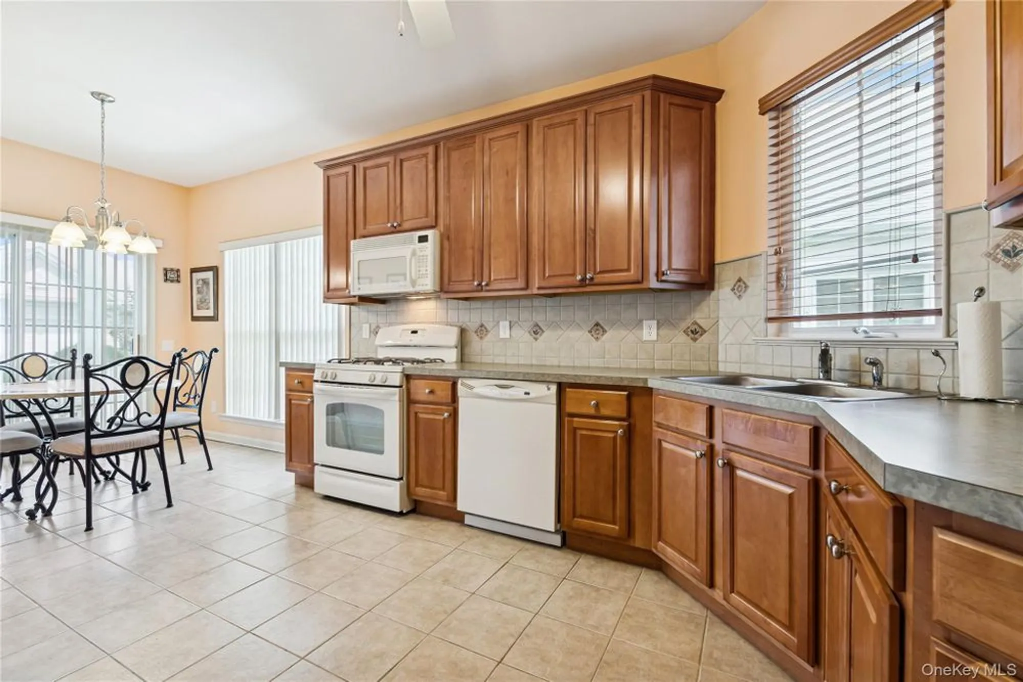 Property Slideshow image 17 of 40 | 109 louden loop, Mount Sinai, NY, 11766