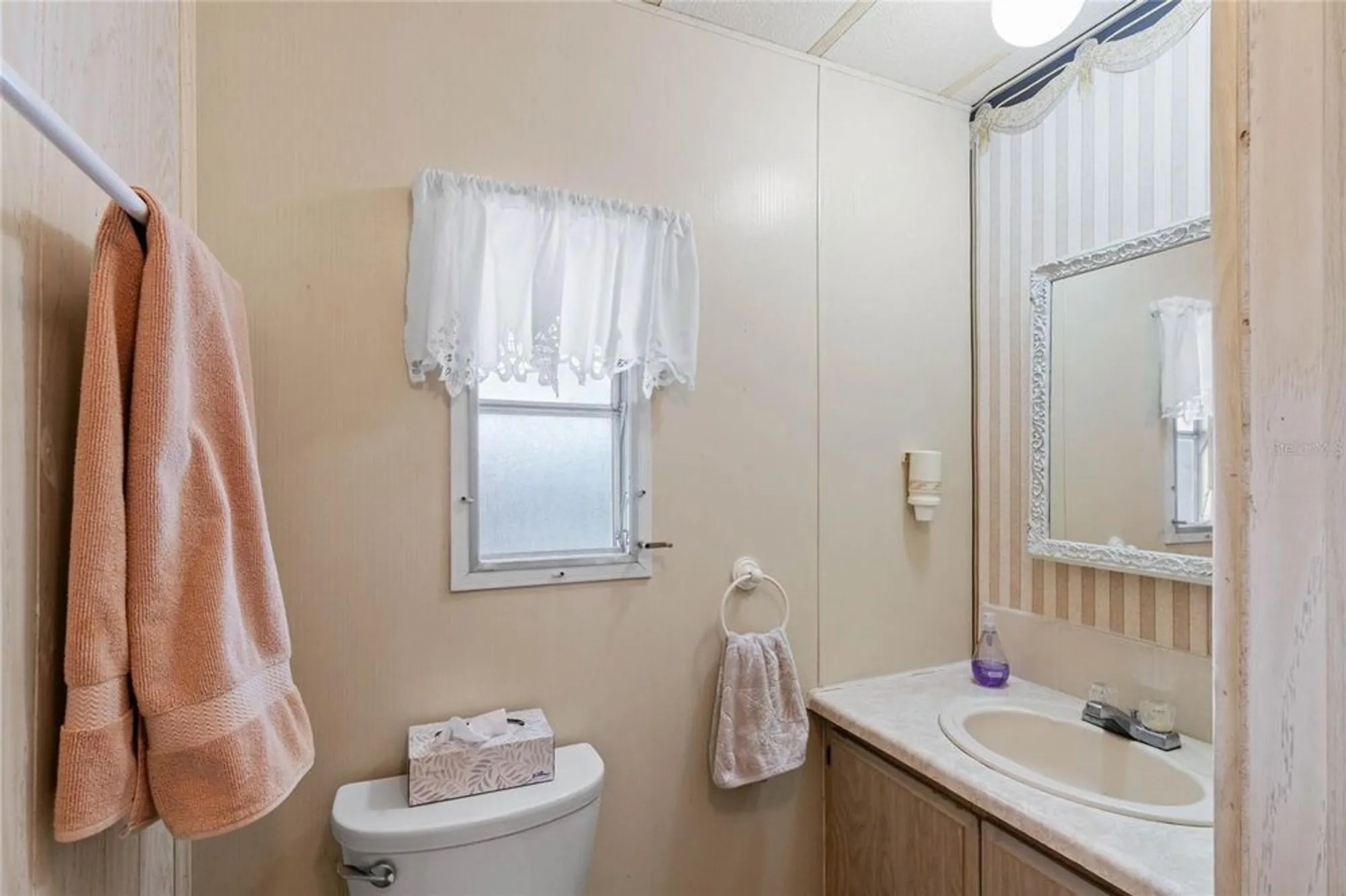 Property Slideshow image 18 of 27 | 805 royal palm ave, The Villages, FL, 32159